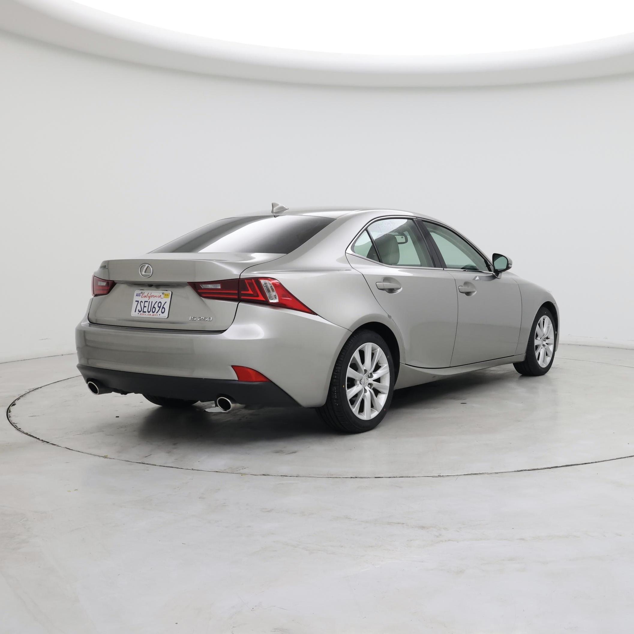 Thumbnail: 2014 Lexus IS - 8