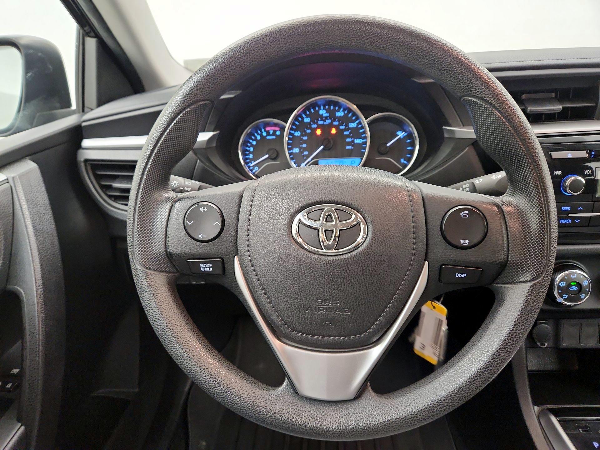 Thumbnail: 2015 Toyota Corolla - 10