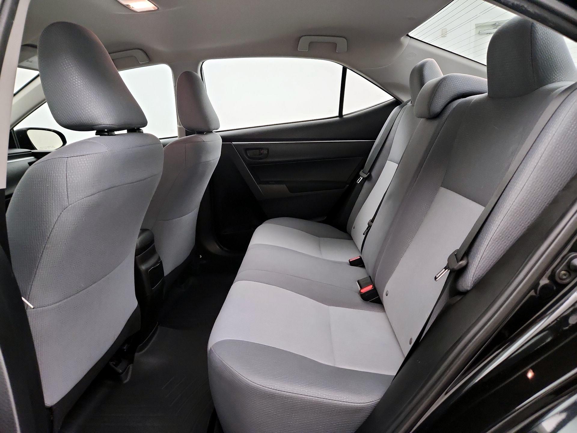Thumbnail: 2015 Toyota Corolla - 18