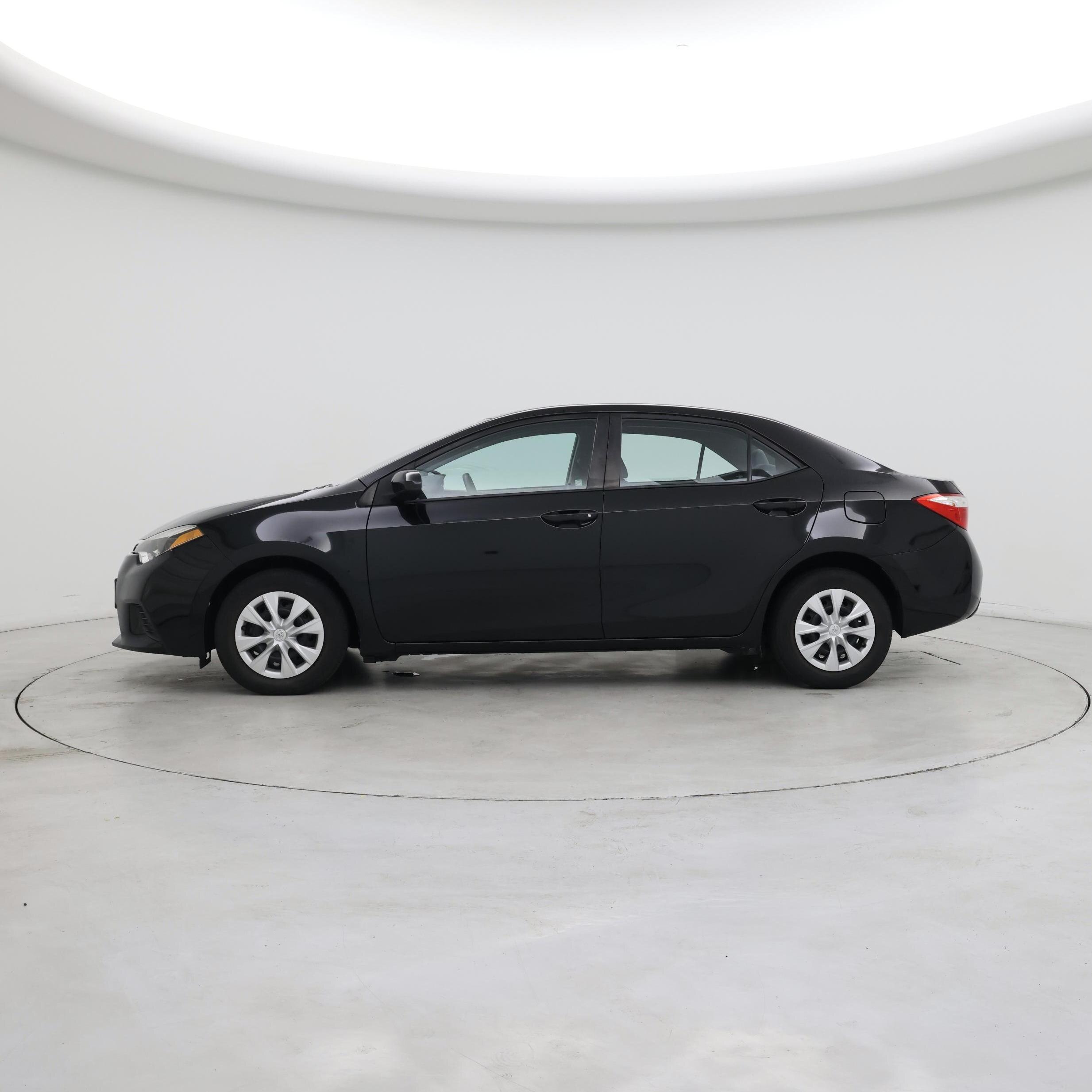 Thumbnail: 2015 Toyota Corolla - 3