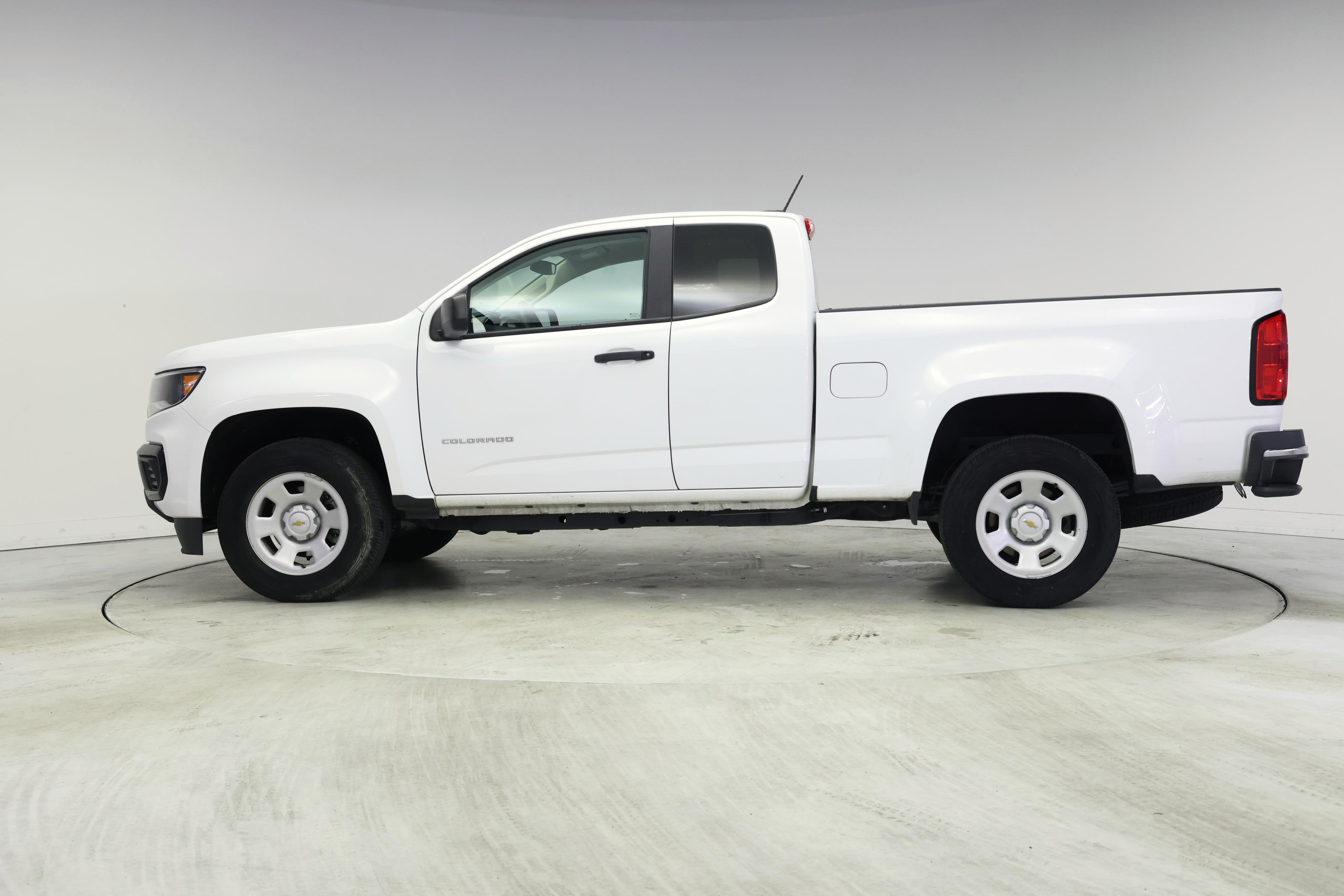 Thumbnail: 2022 Chevrolet Colorado - 3