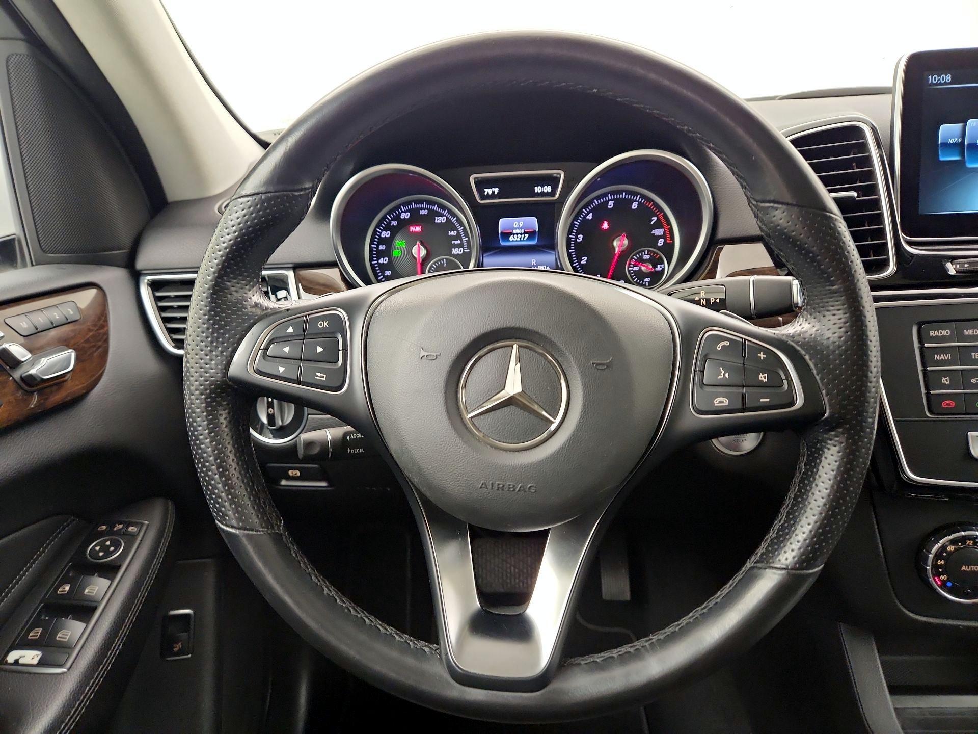 Thumbnail: 2016 Mercedes-Benz GLE - 10