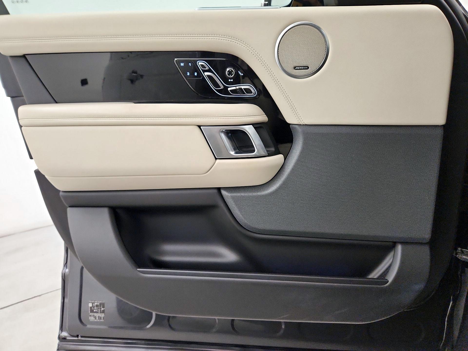 Thumbnail: 2021 Land Rover Range Rover - 12
