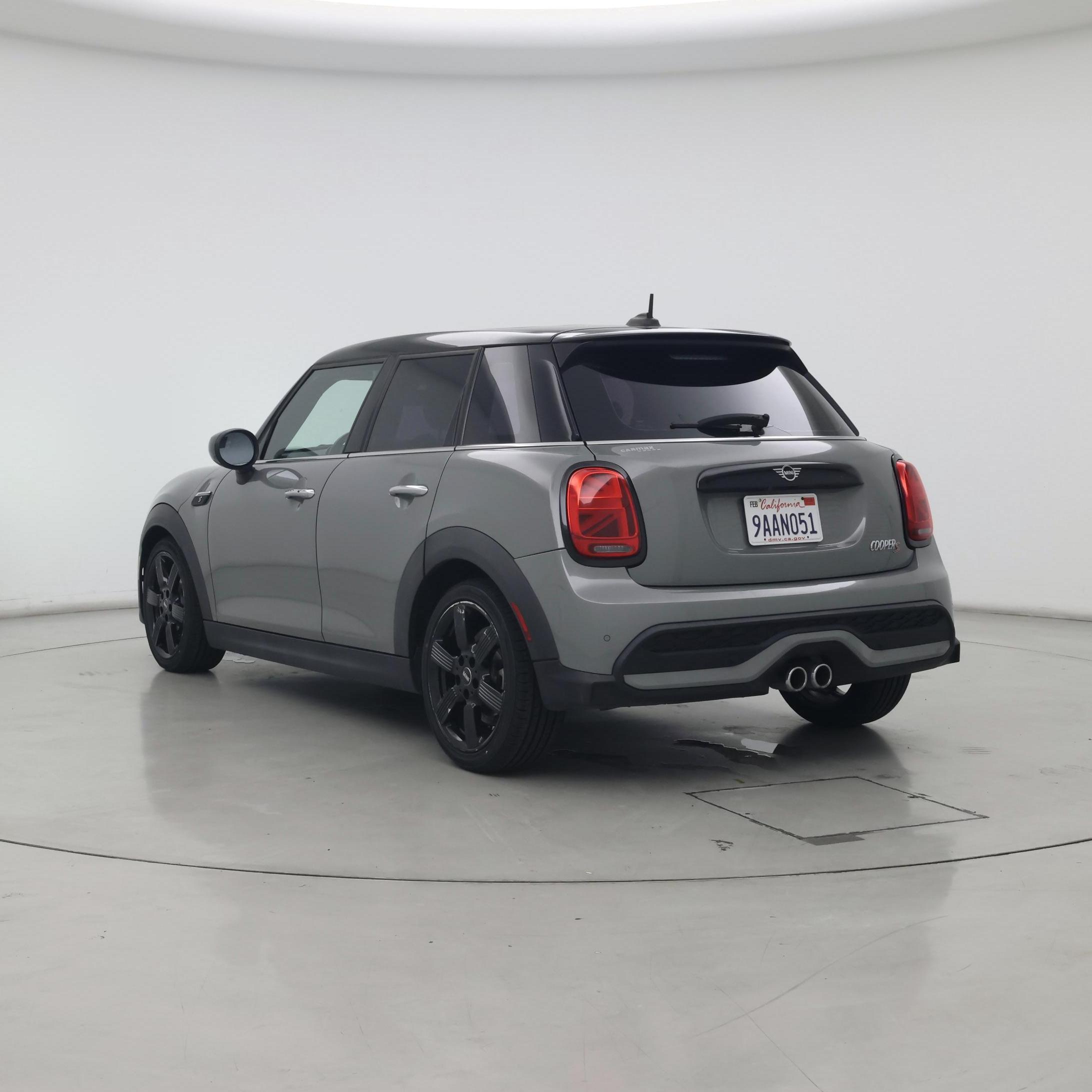 Thumbnail: 2022 MINI Cooper Hardtop - 2