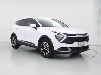 White 2023 Kia Sportage EX