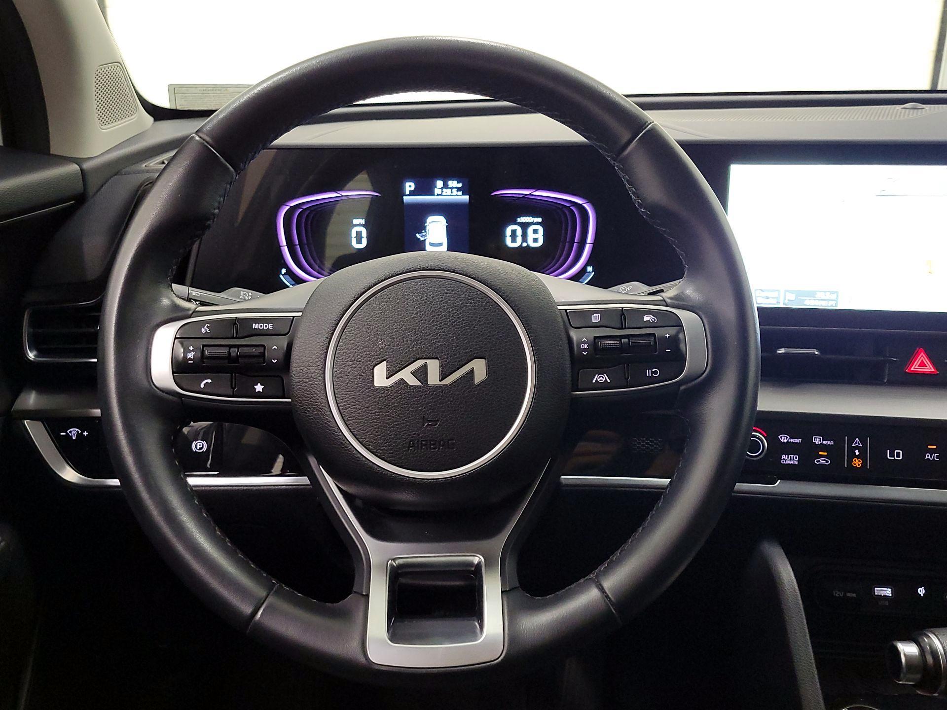 Thumbnail: 2023 Kia Sportage - 10