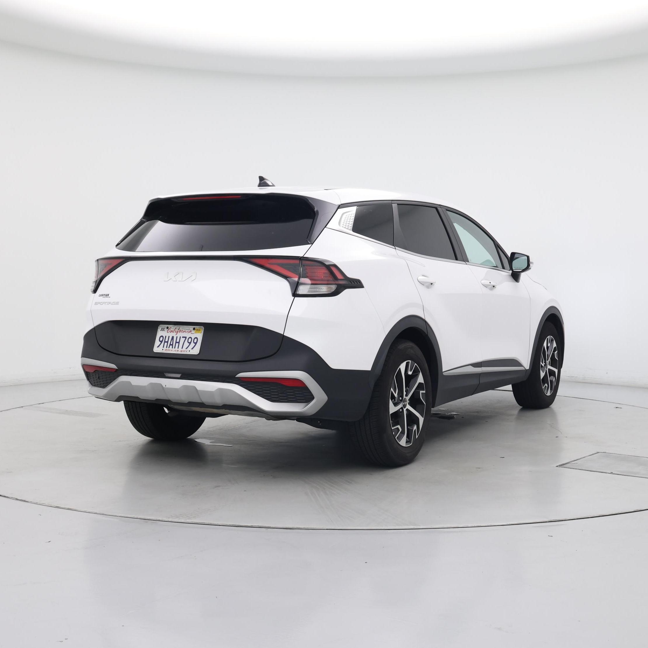 Thumbnail: 2023 Kia Sportage - 8