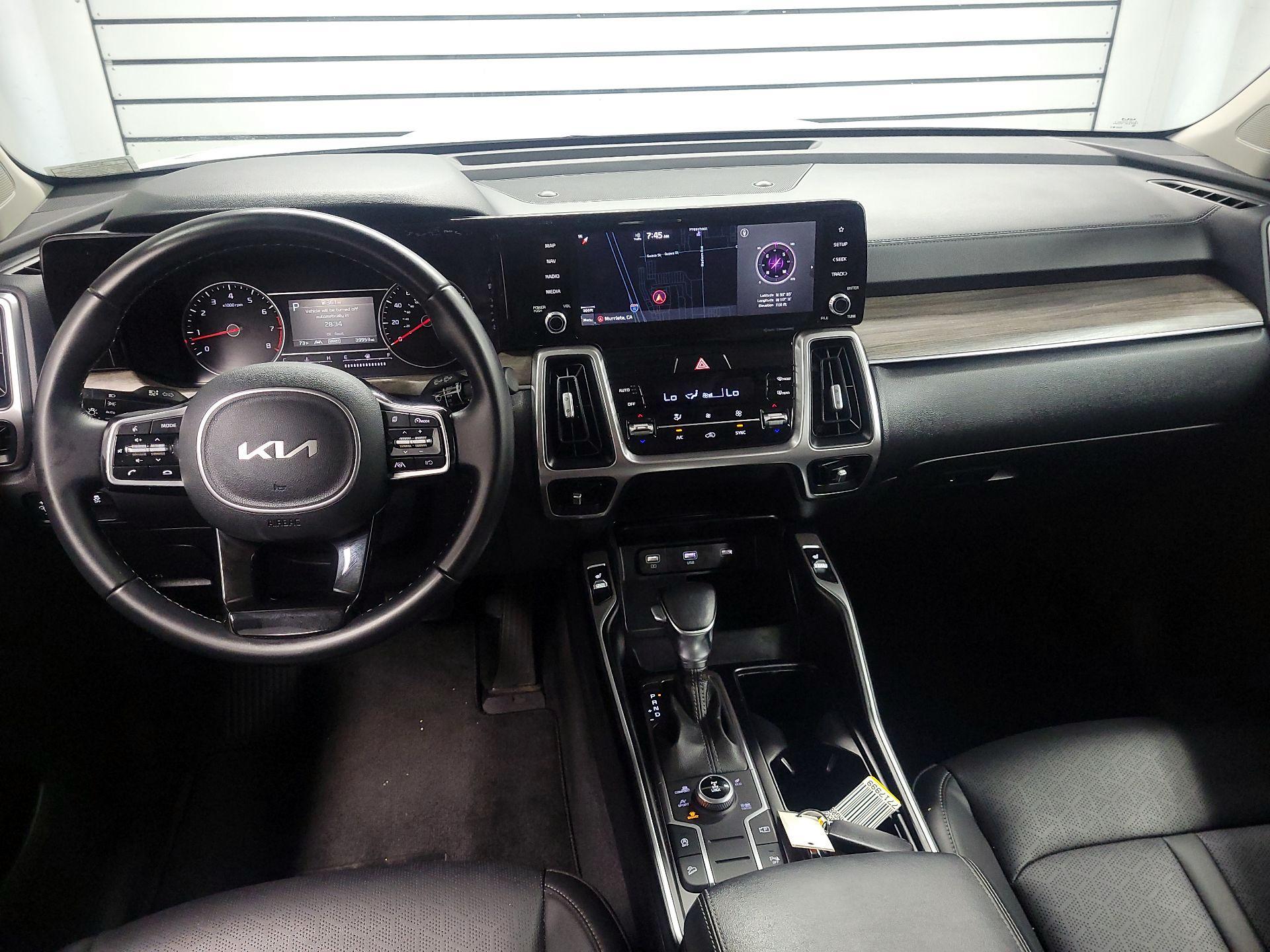 Thumbnail: 2022 Kia Sorento - 9