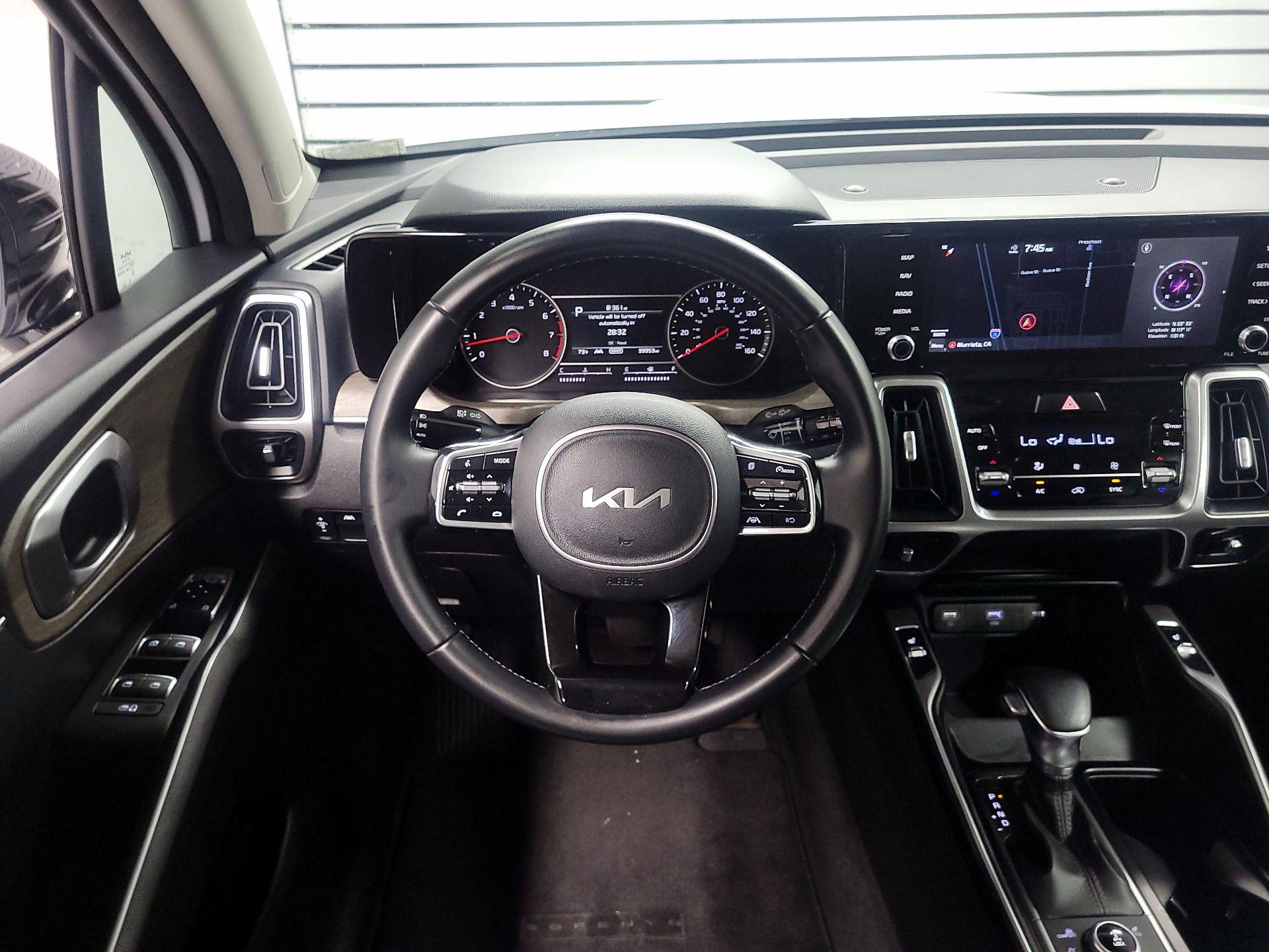 Thumbnail: 2022 Kia Sorento - 10