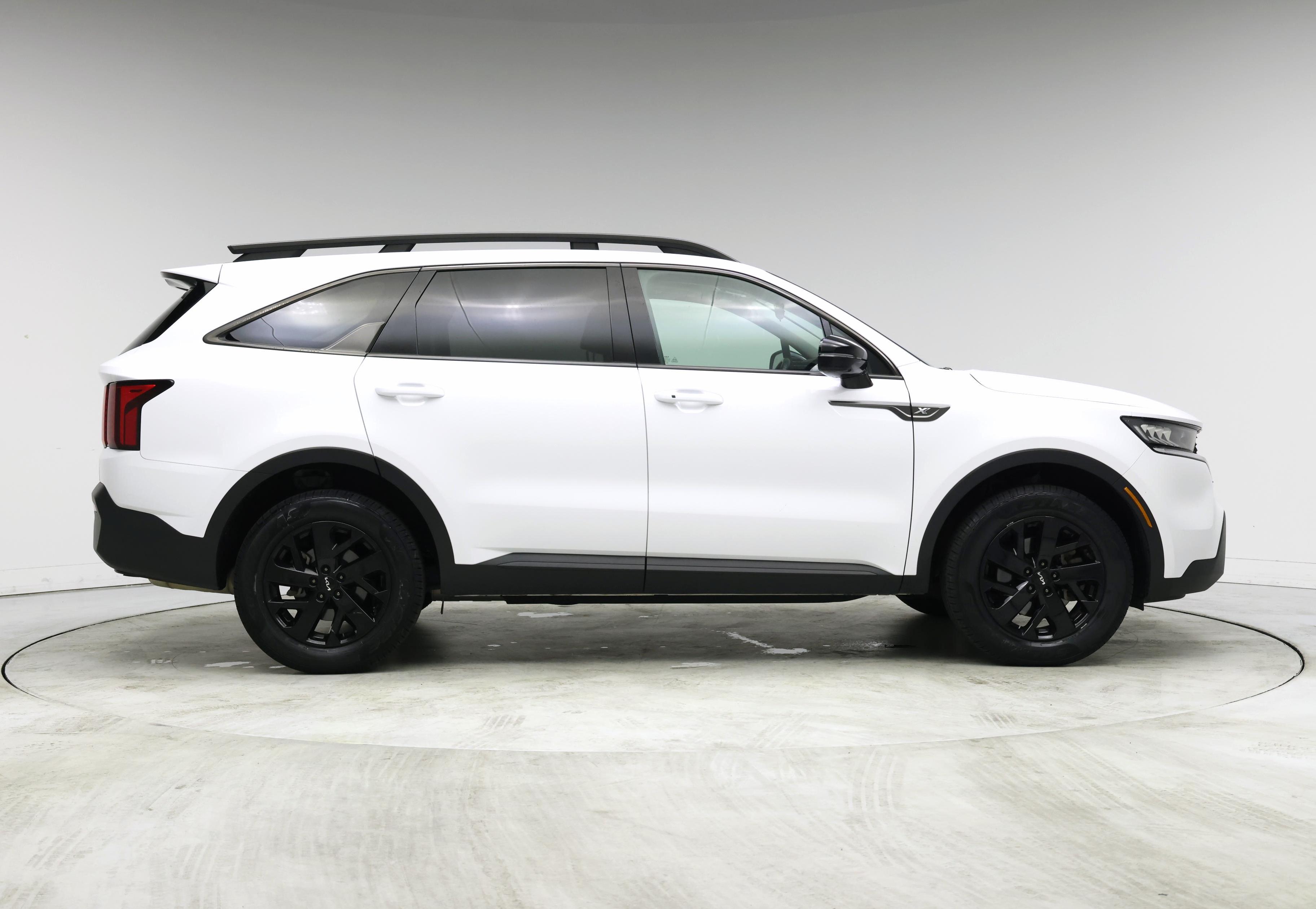 Thumbnail: 2022 Kia Sorento - 7