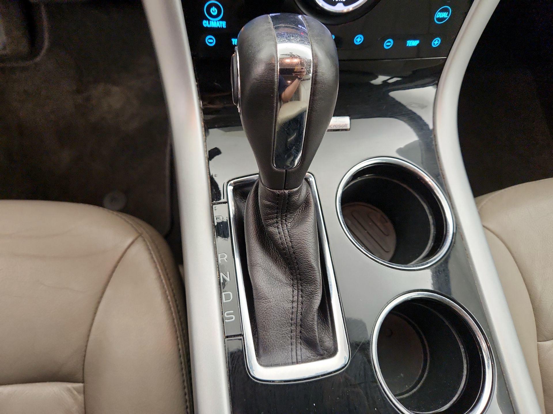 Thumbnail: 2013 Ford Edge - 17