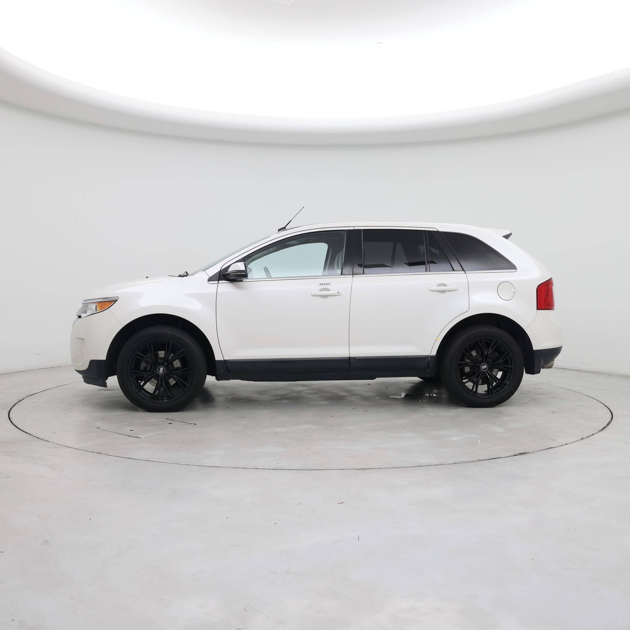 Thumbnail: 2013 Ford Edge - 3