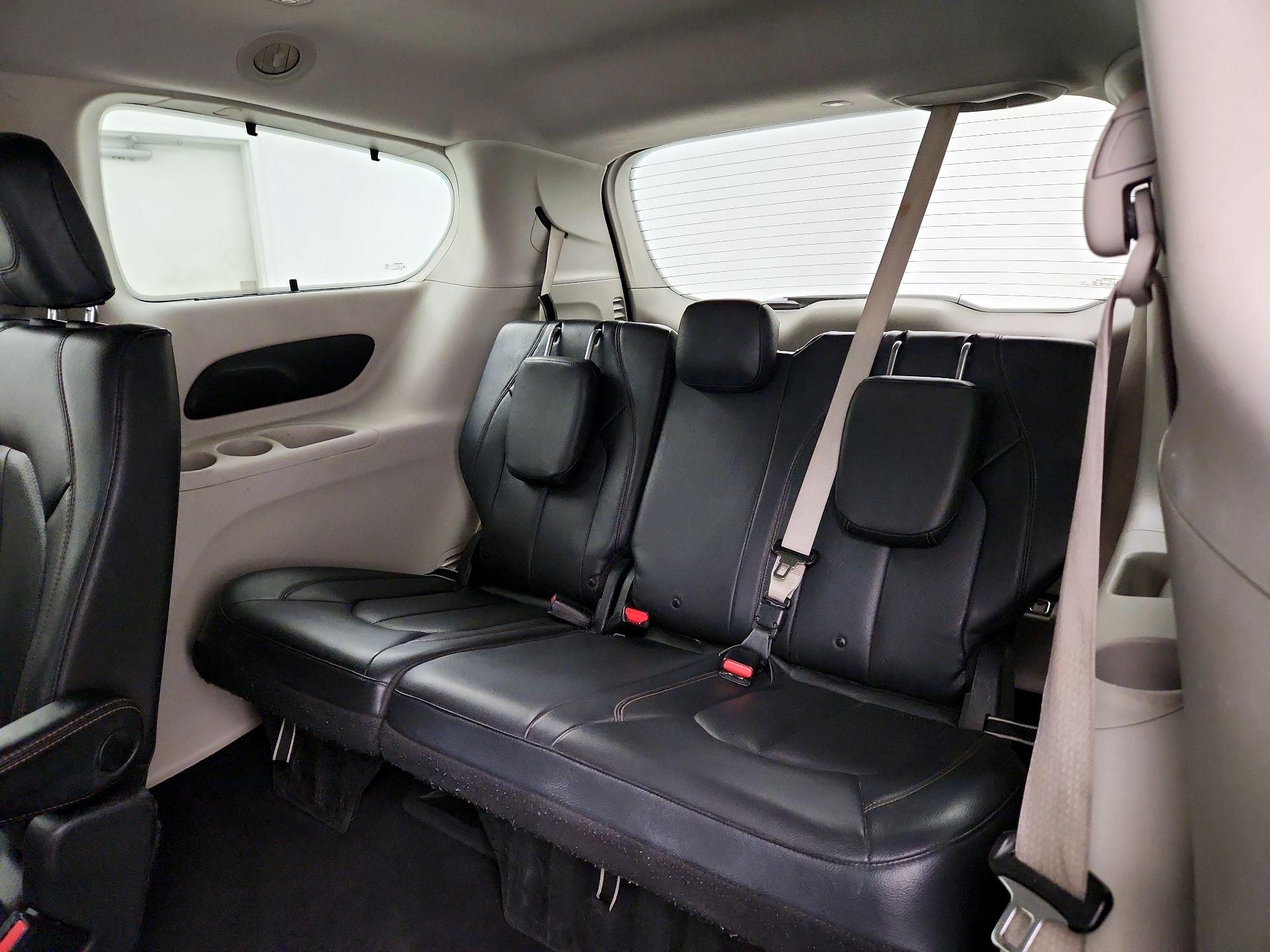 Thumbnail: 2020 Chrysler Pacifica - 20