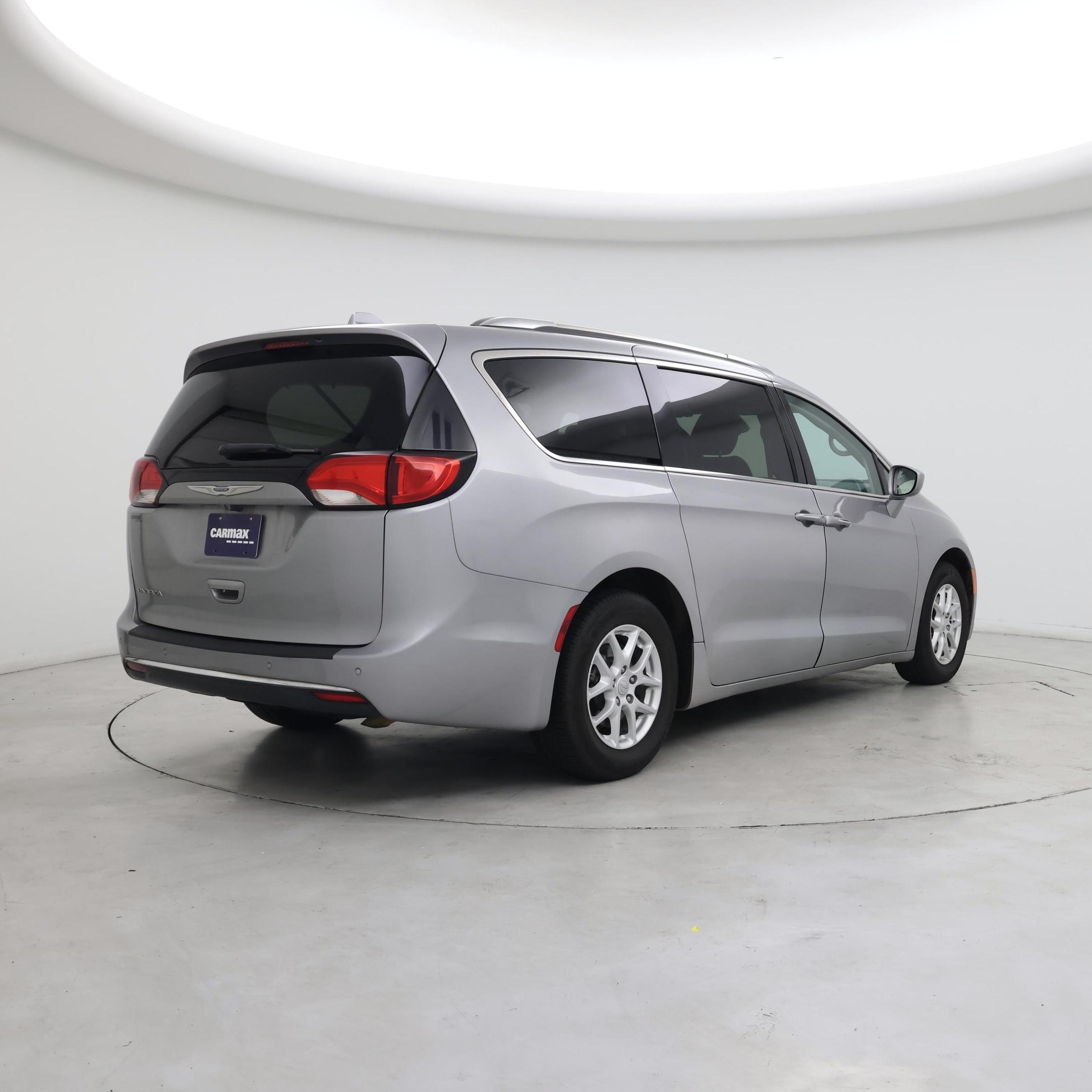 Thumbnail: 2020 Chrysler Pacifica - 8