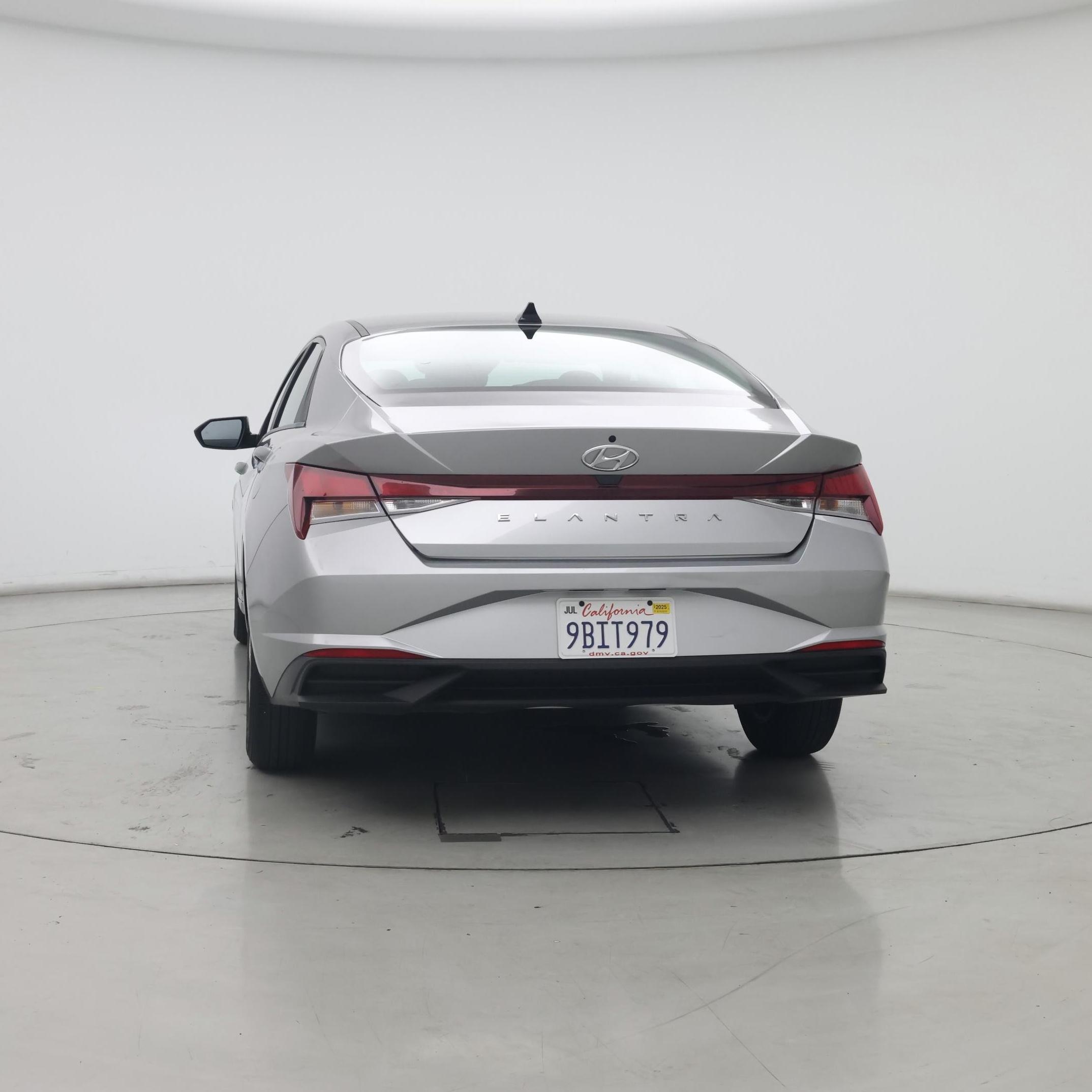 Thumbnail: 2022 Hyundai Elantra - 6