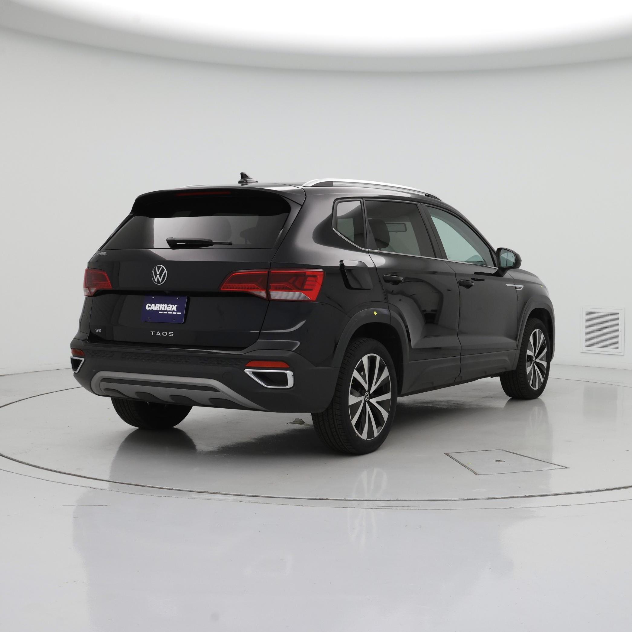 Thumbnail: 2022 Volkswagen Taos - 8