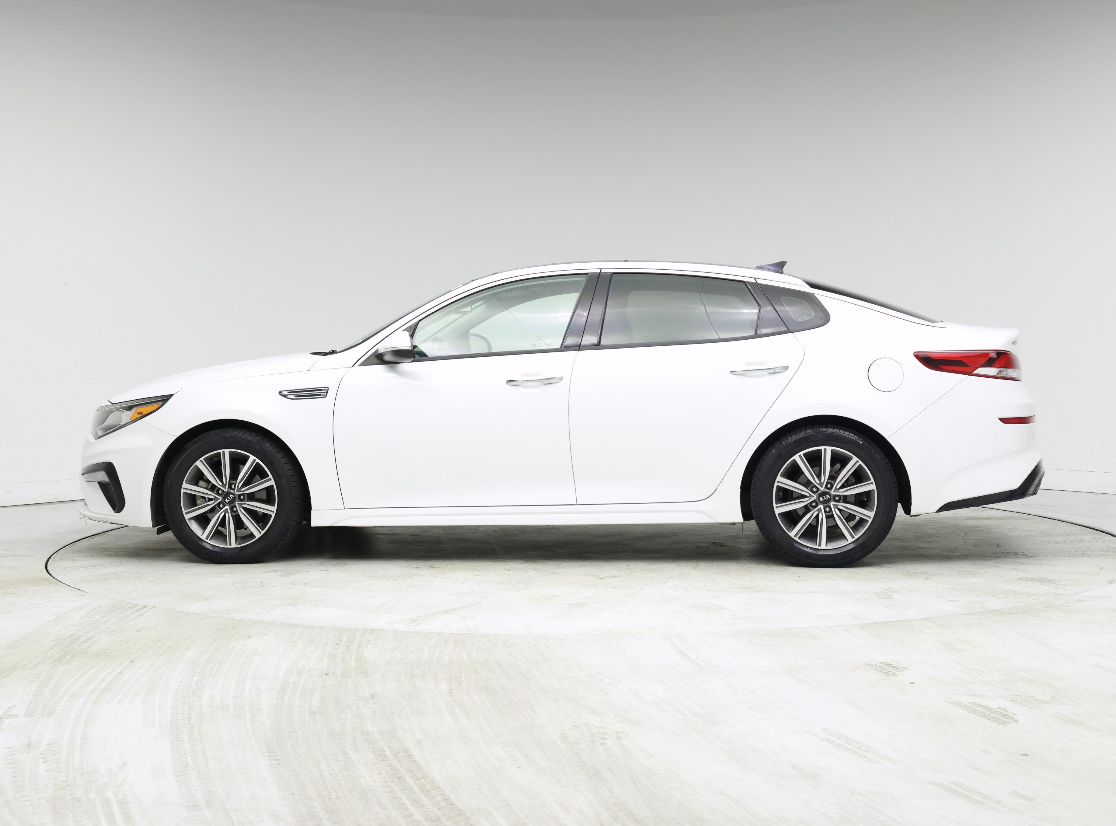 Thumbnail: 2019 Kia Optima - 3