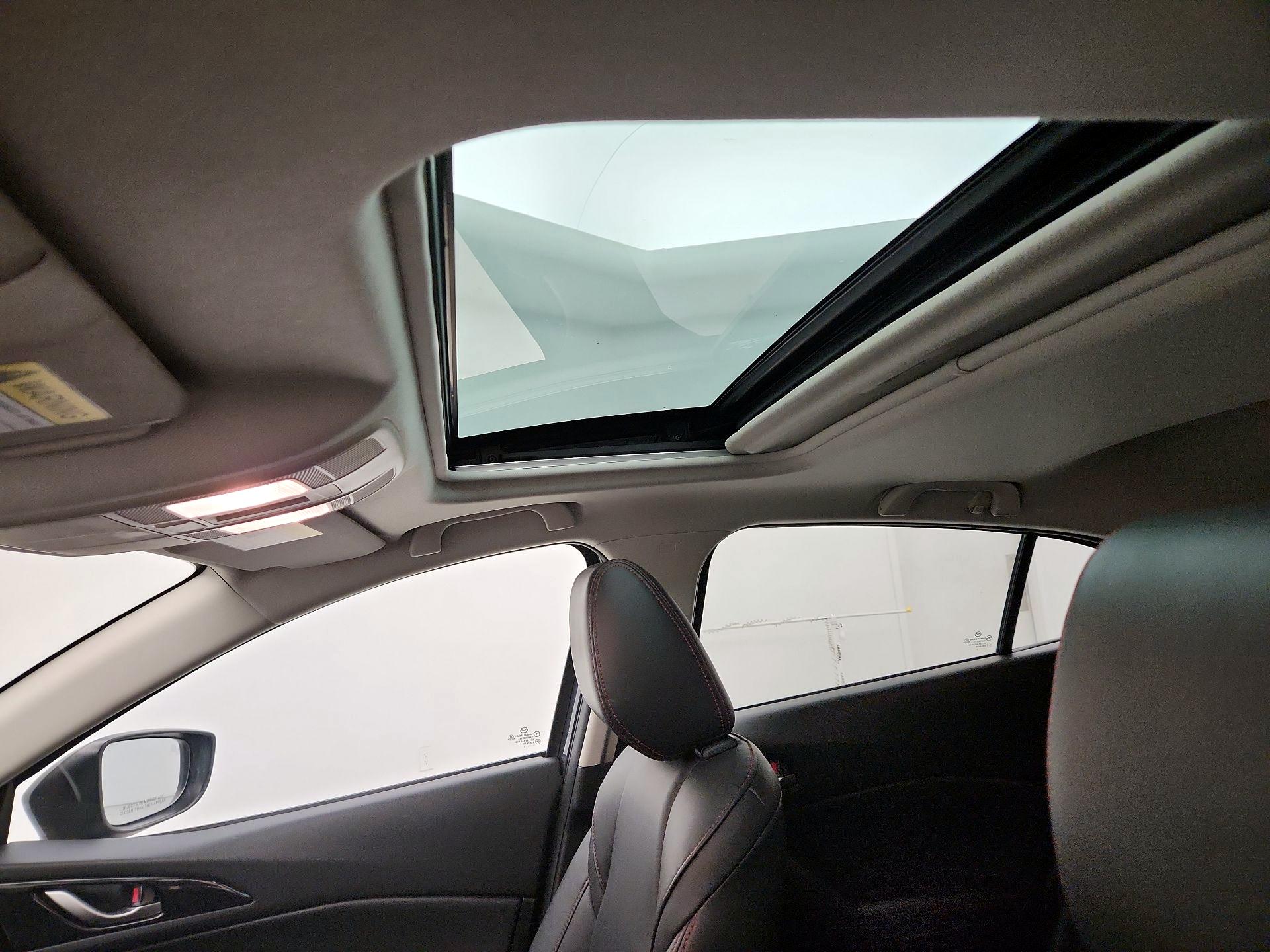 Thumbnail: 2016 Mazda Mazda3 - 20