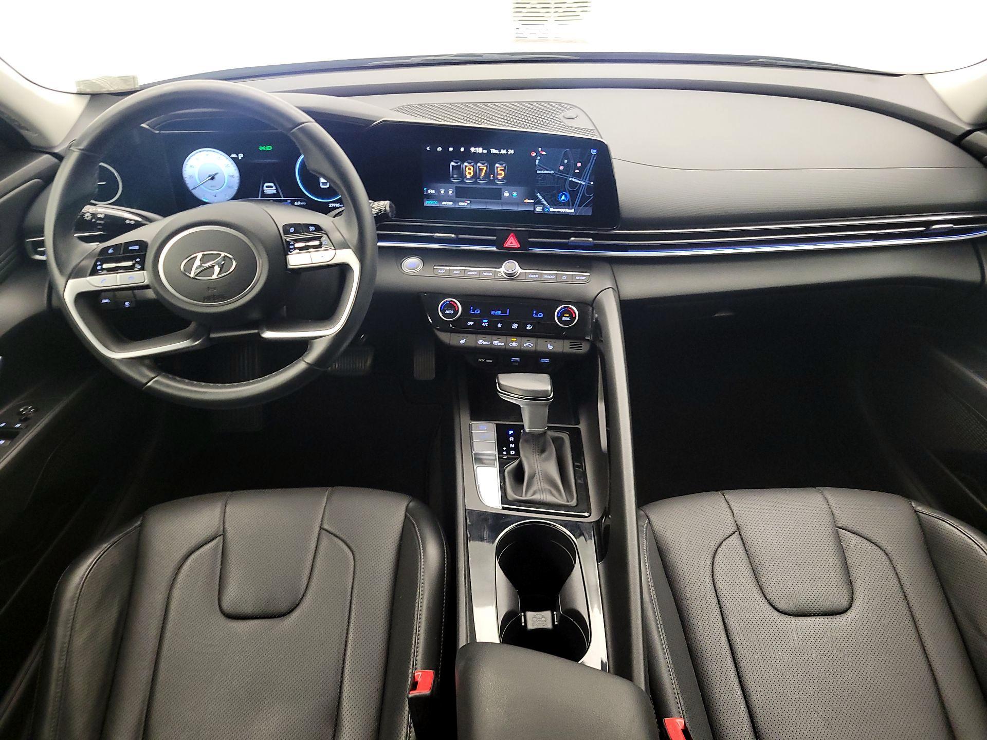 Thumbnail: 2022 Hyundai Elantra - 9