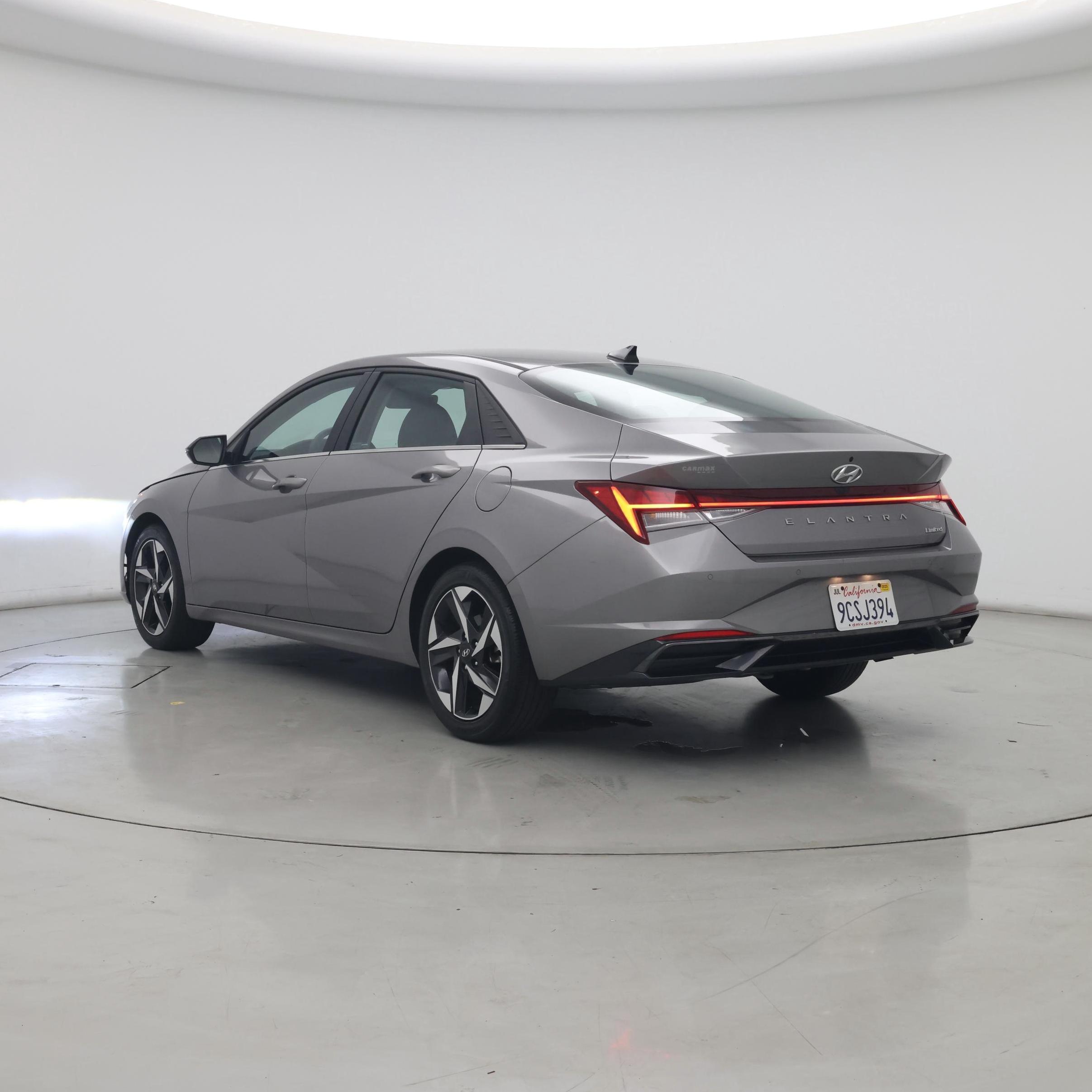 Thumbnail: 2022 Hyundai Elantra - 2