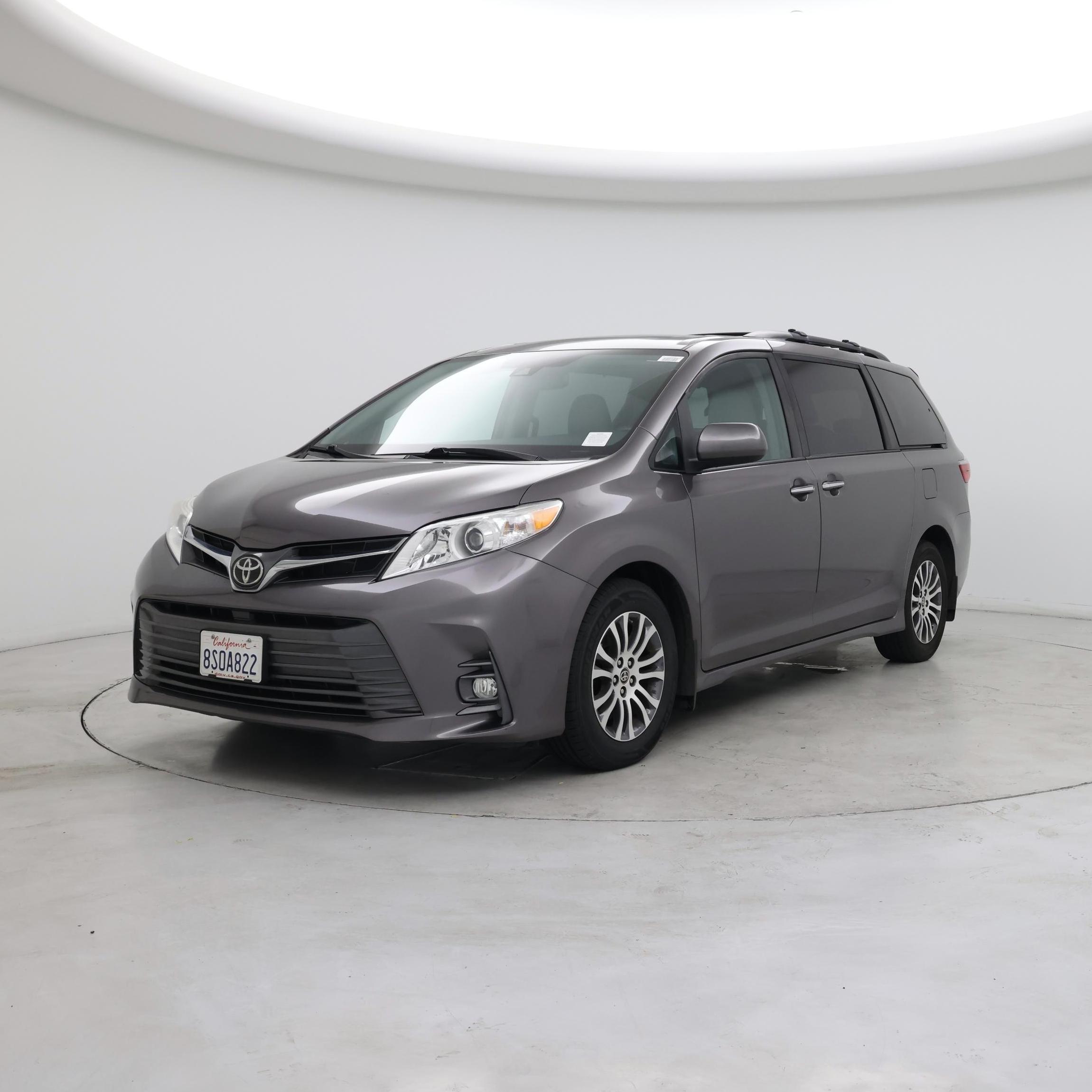 Thumbnail: 2020 Toyota Sienna - 4