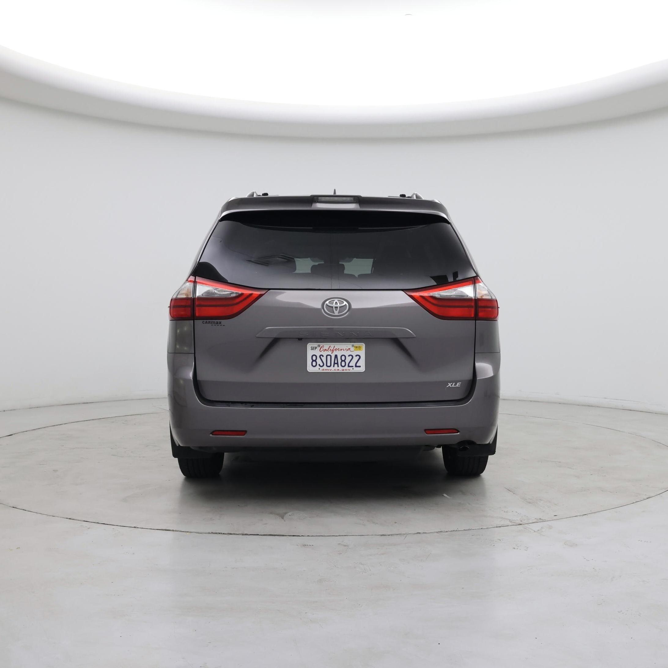 Thumbnail: 2020 Toyota Sienna - 6