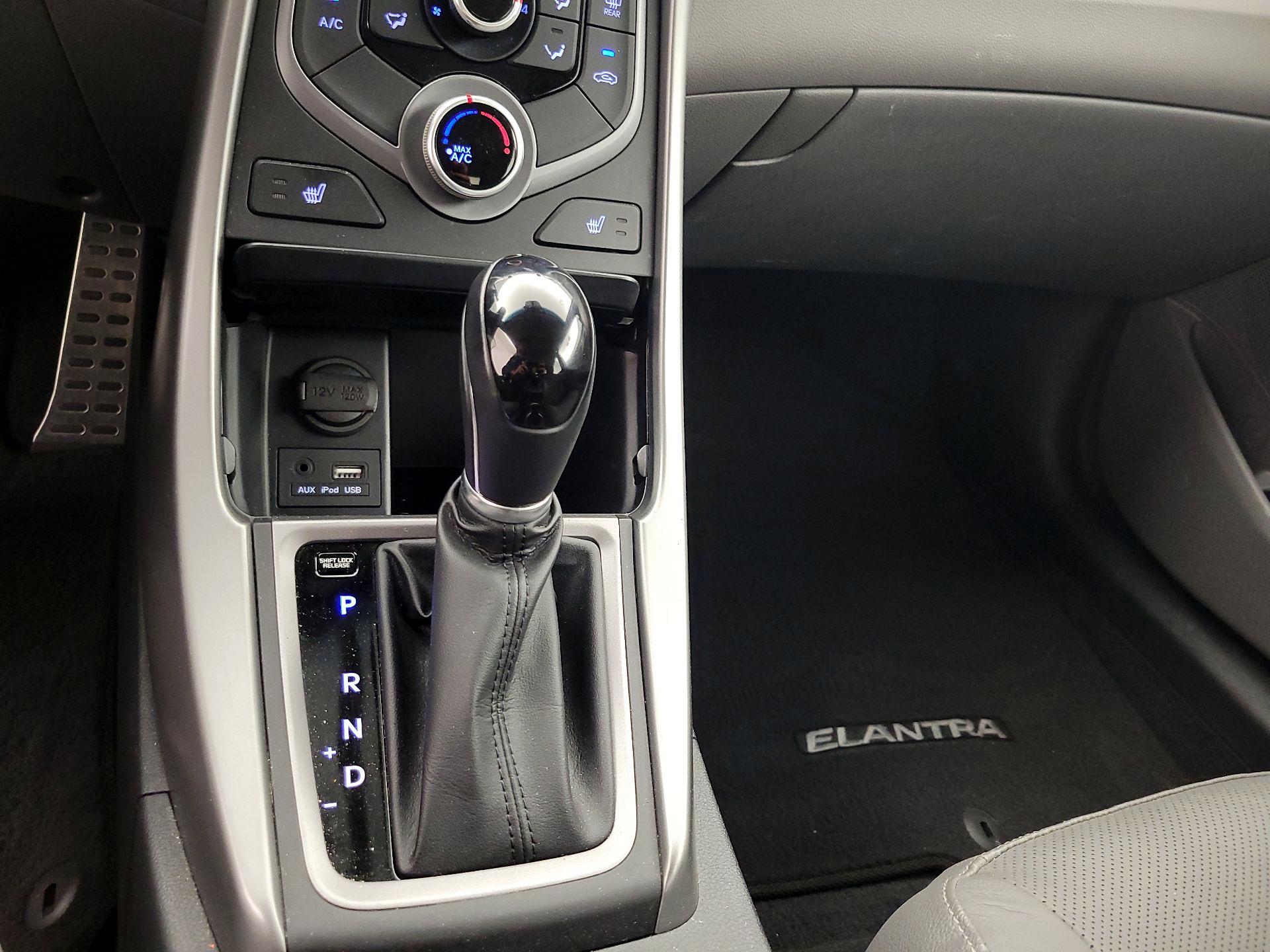 Thumbnail: 2014 Hyundai Elantra - 17