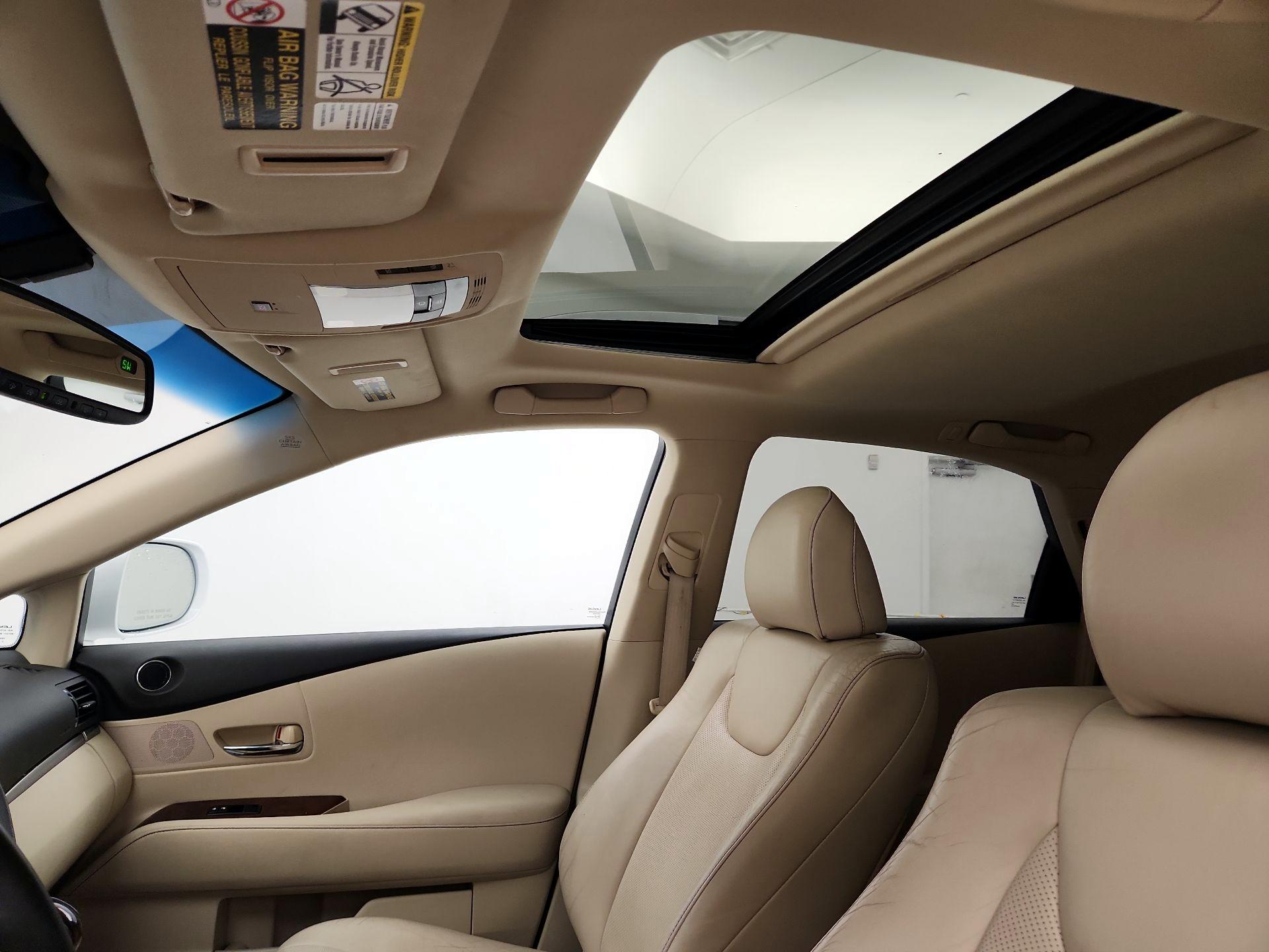 Thumbnail: 2015 Lexus RX - 18