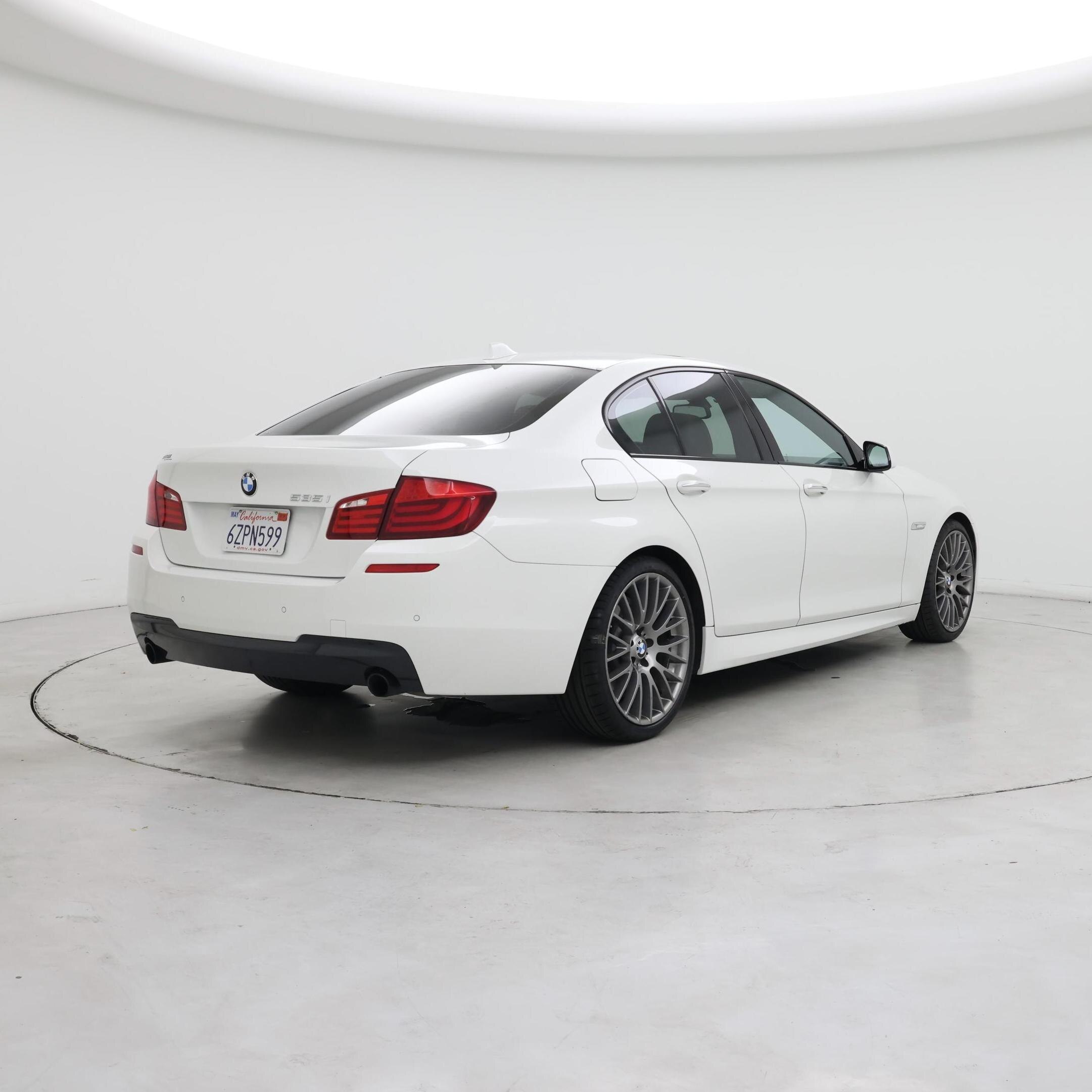 Thumbnail: 2013 BMW 5 Series - 8