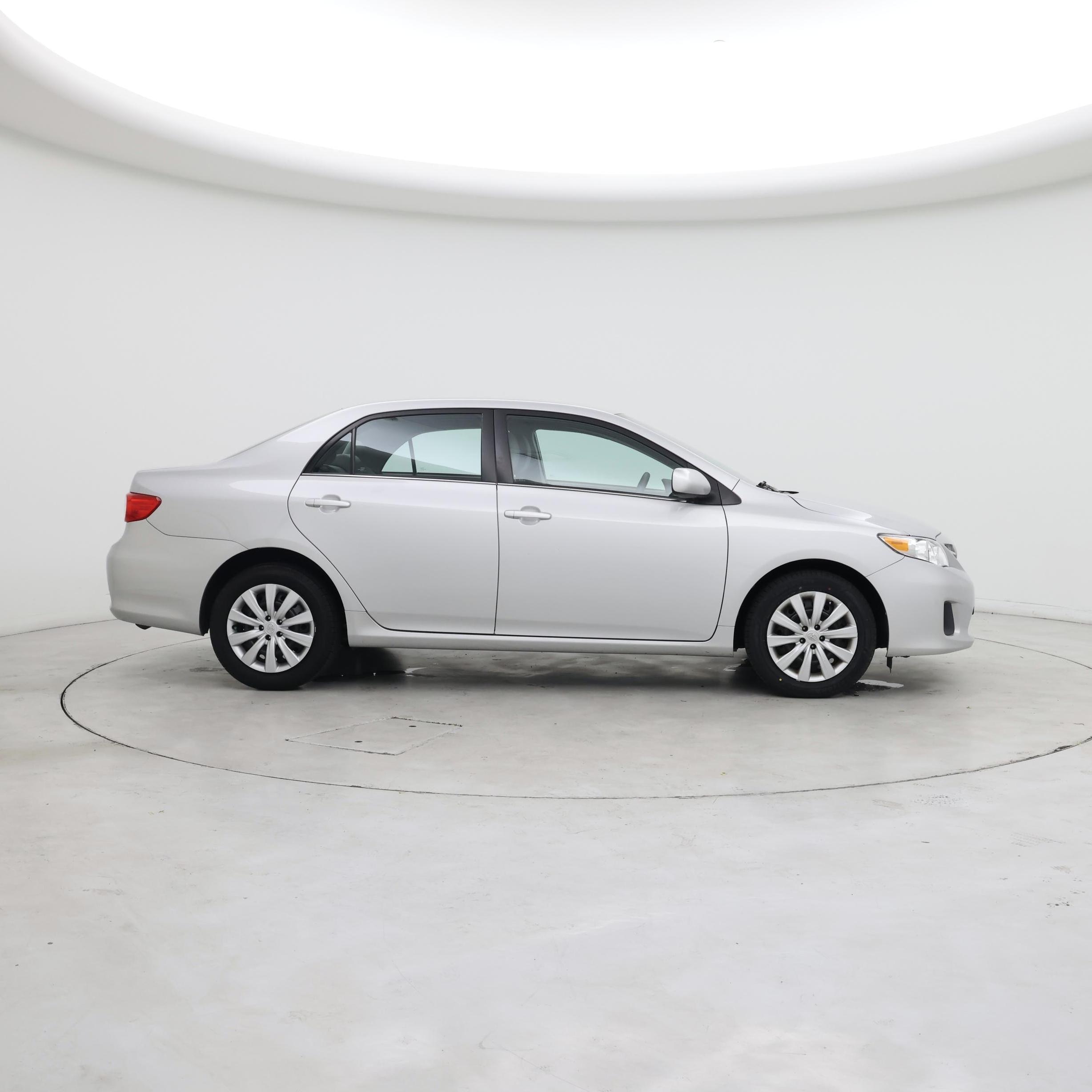 Thumbnail: 2013 Toyota Corolla - 7