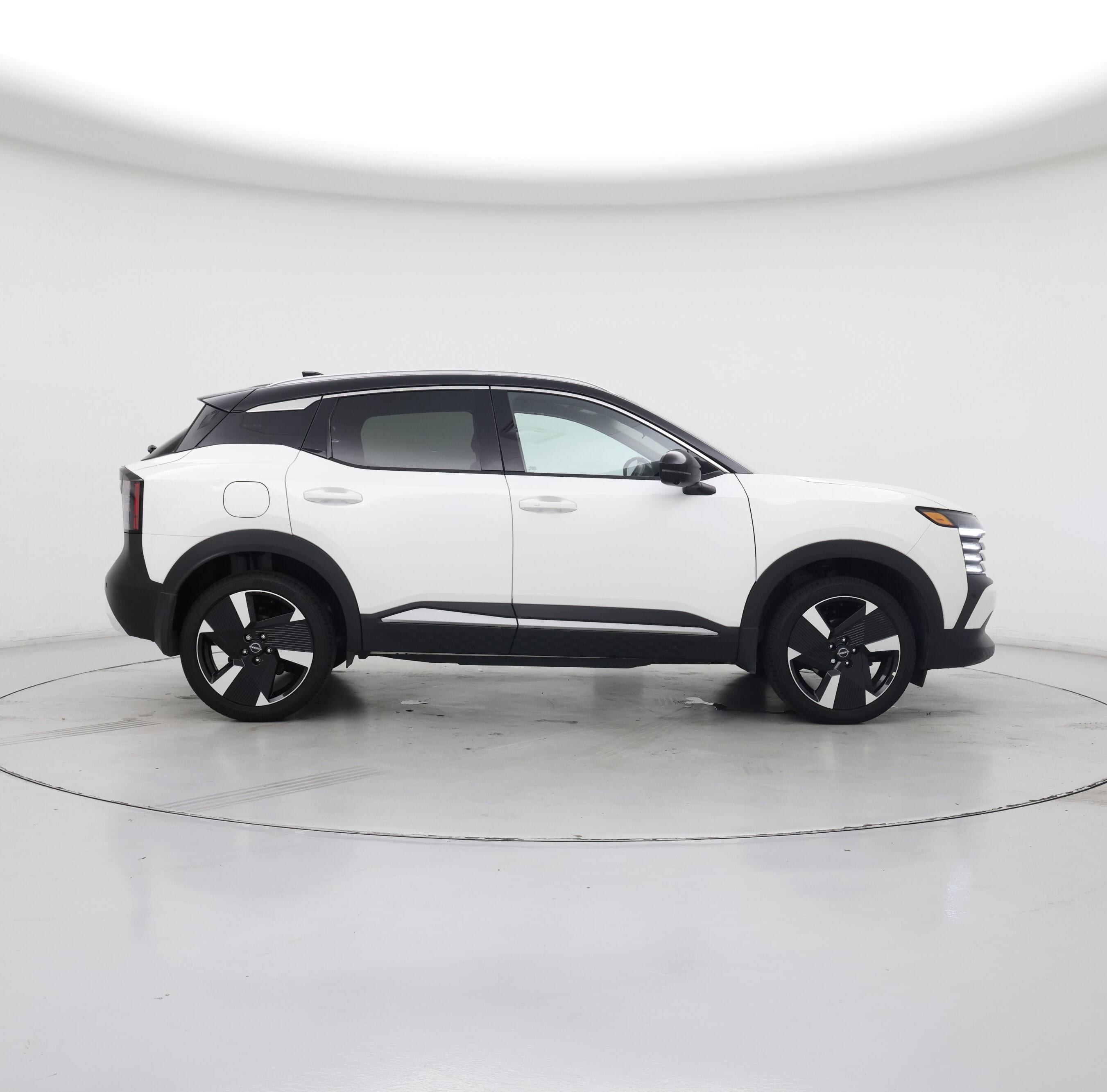 Thumbnail: 2025 Nissan Kicks - 7