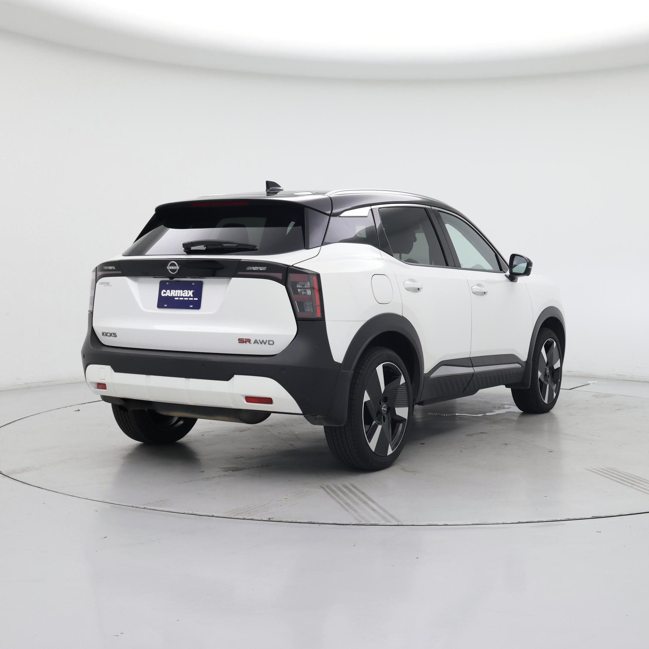 Thumbnail: 2025 Nissan Kicks - 8