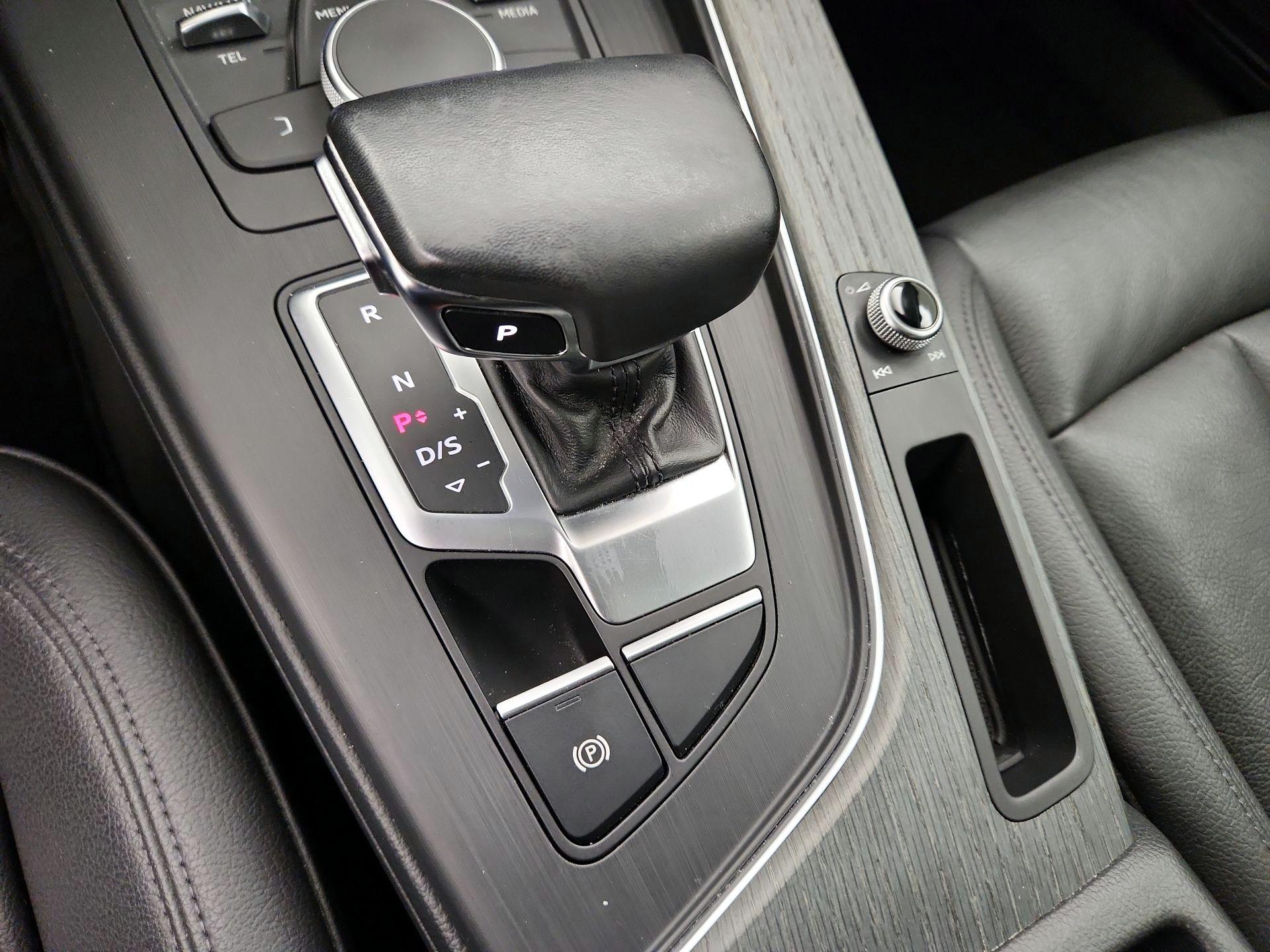 Thumbnail: 2019 Audi A4 - 17