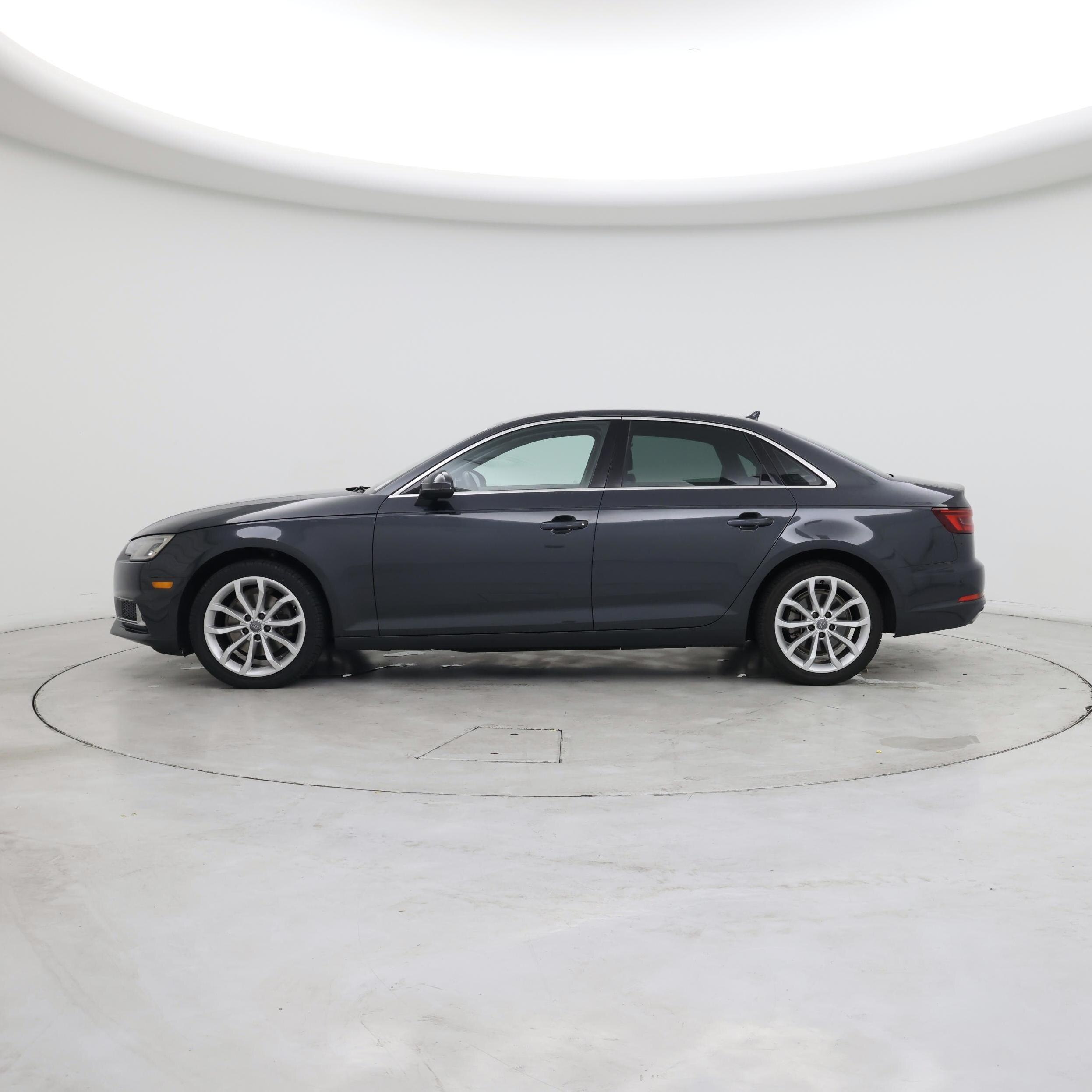 Thumbnail: 2019 Audi A4 - 3
