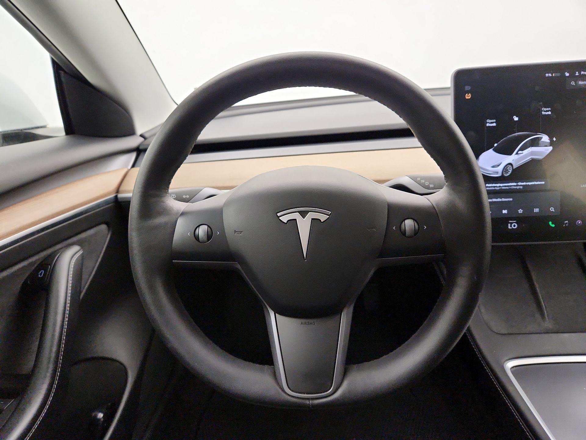 Thumbnail: 2021 Tesla Model 3 - 10