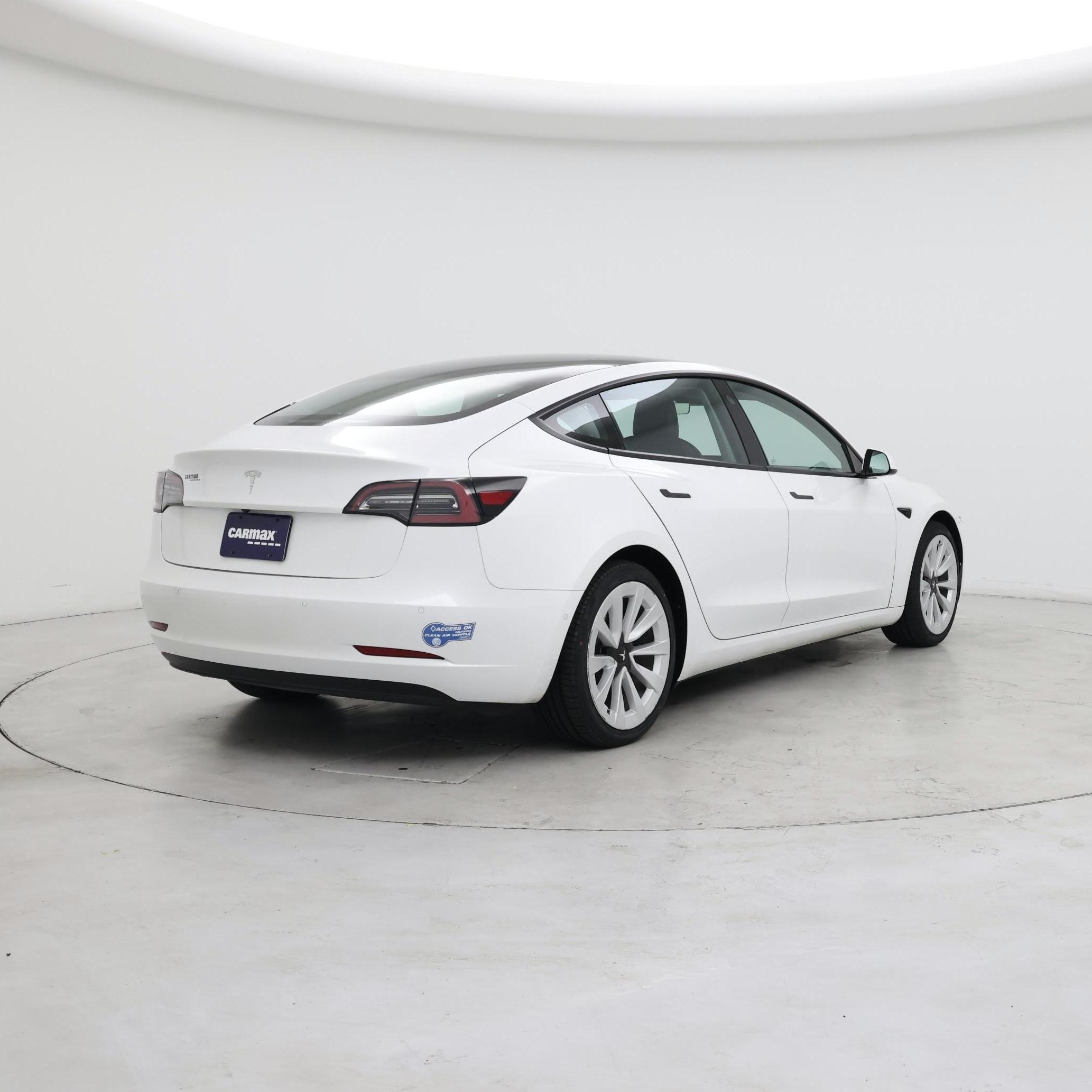 Thumbnail: 2021 Tesla Model 3 - 8