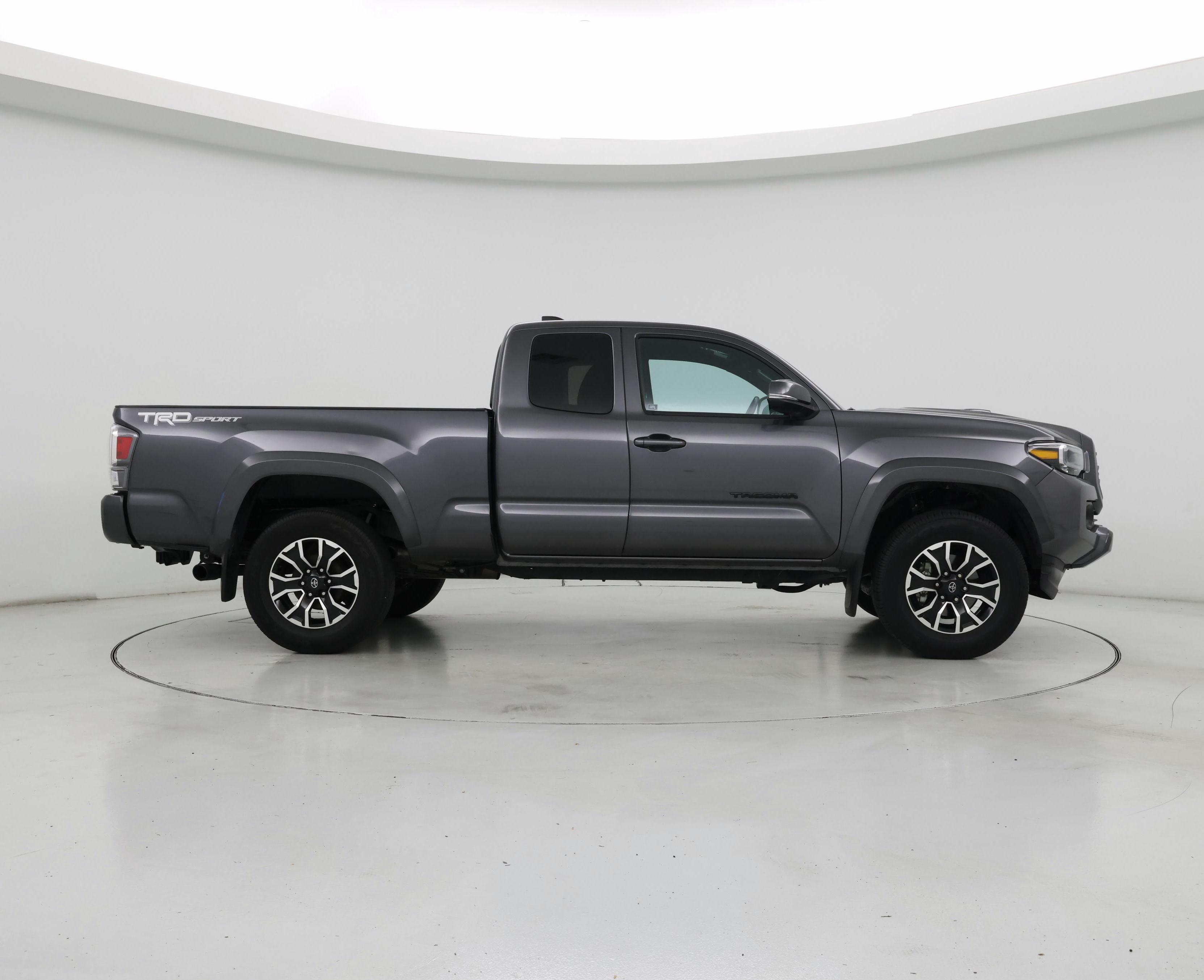 Thumbnail: 2022 Toyota Tacoma - 7
