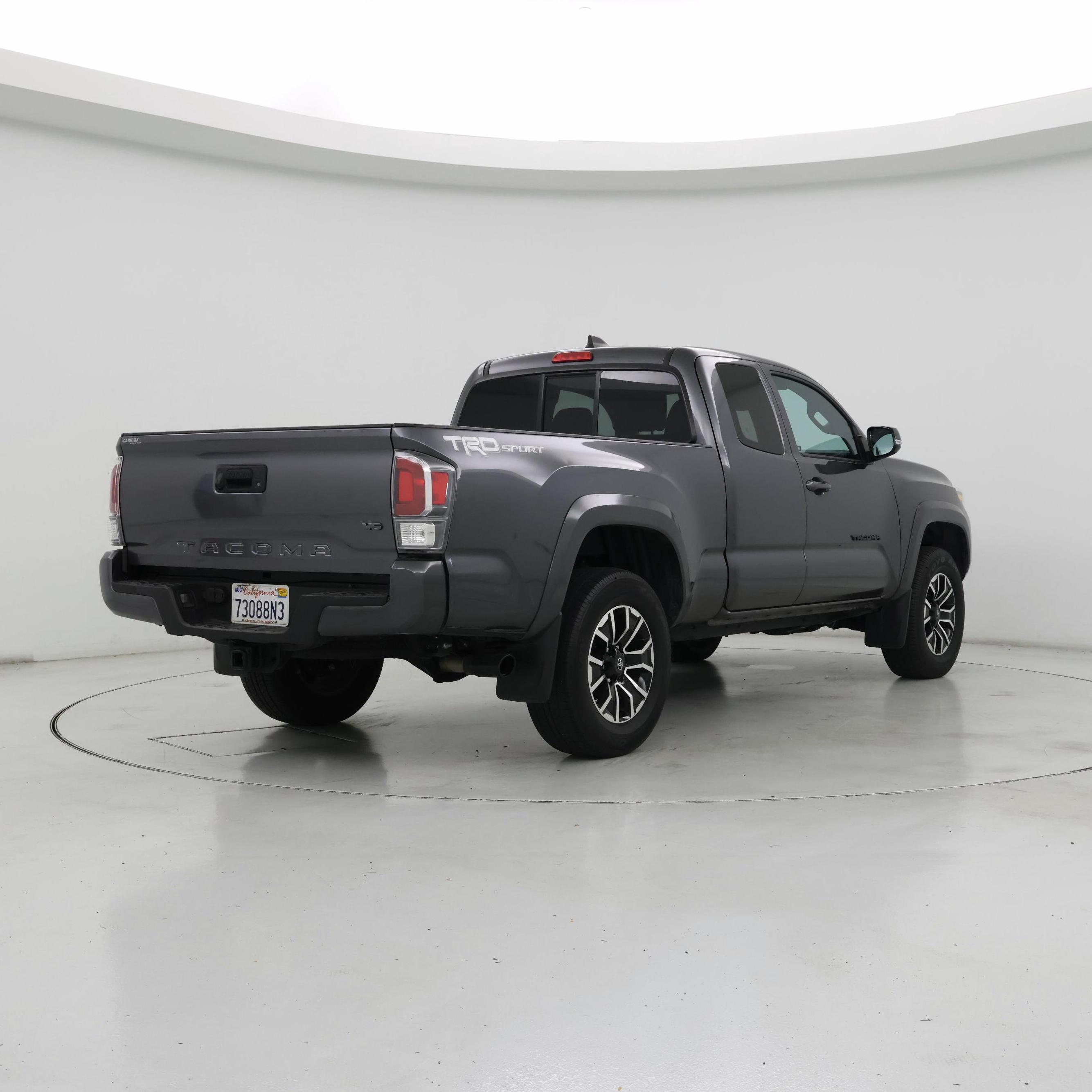 Thumbnail: 2022 Toyota Tacoma - 8