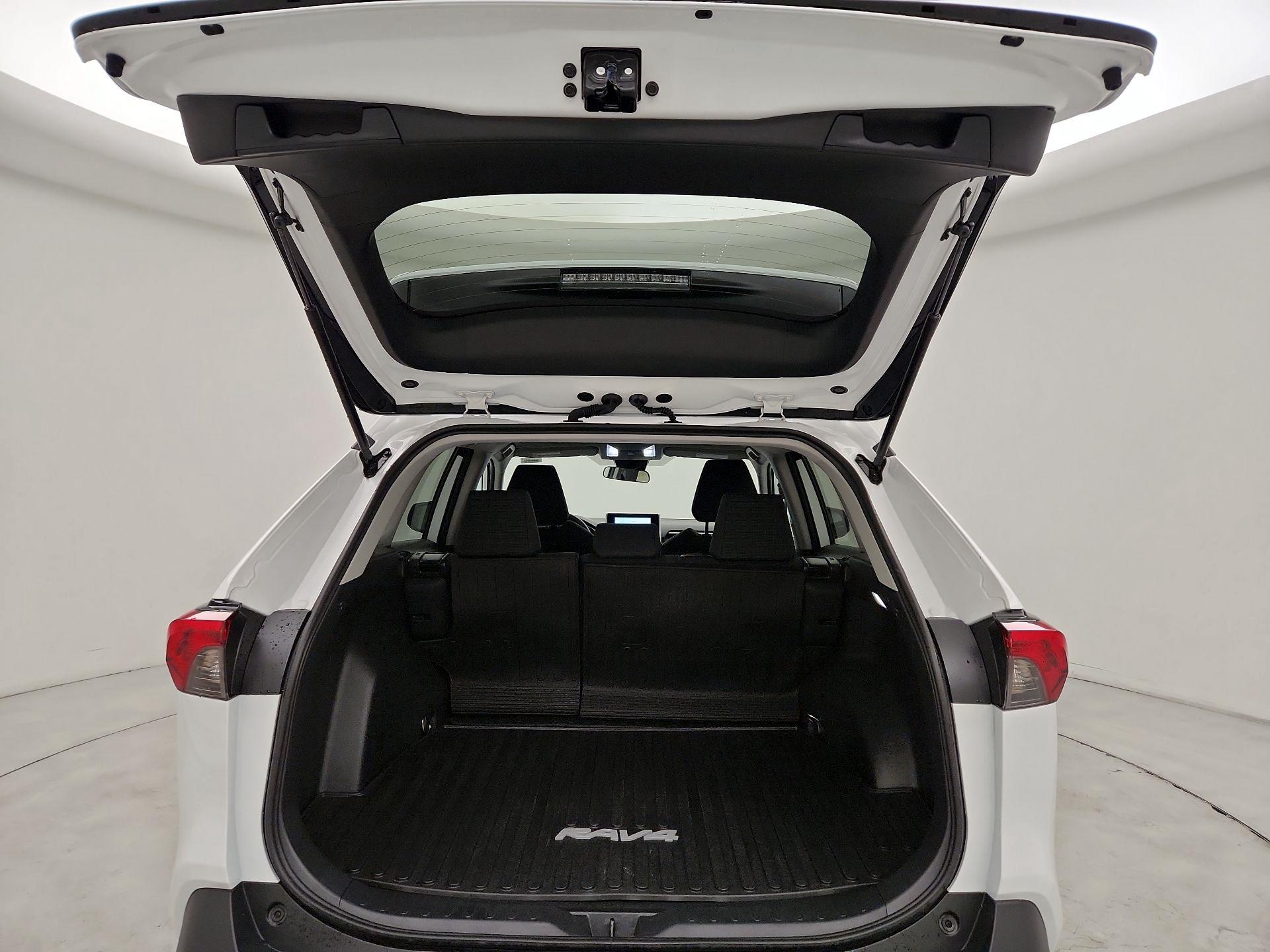Thumbnail: 2024 Toyota RAV4 - 20