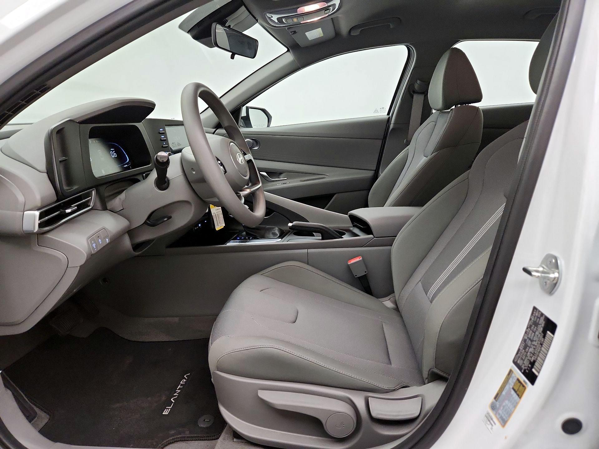 Thumbnail: 2024 Hyundai Elantra - 11