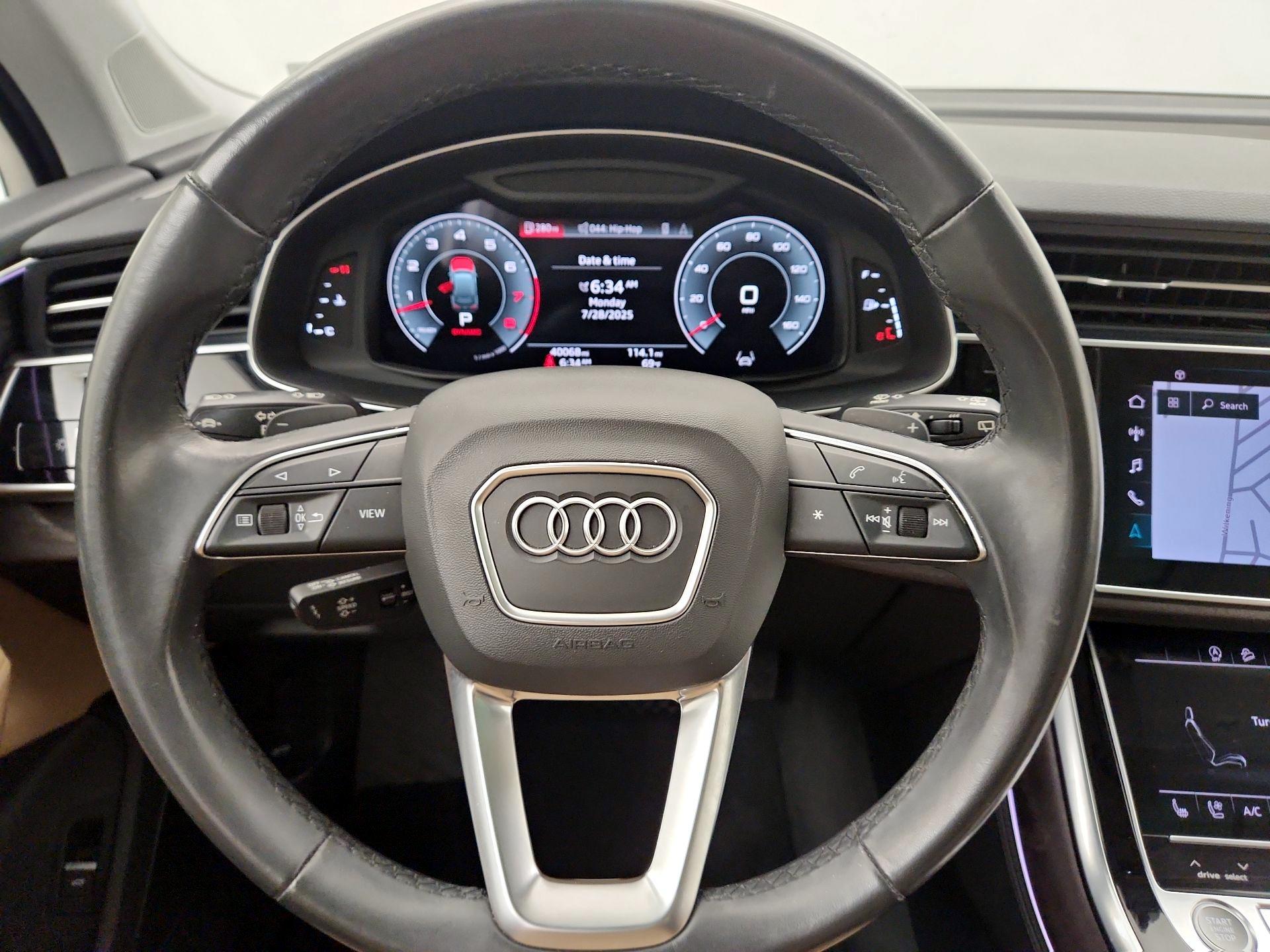 Thumbnail: 2021 Audi Q7 - 10
