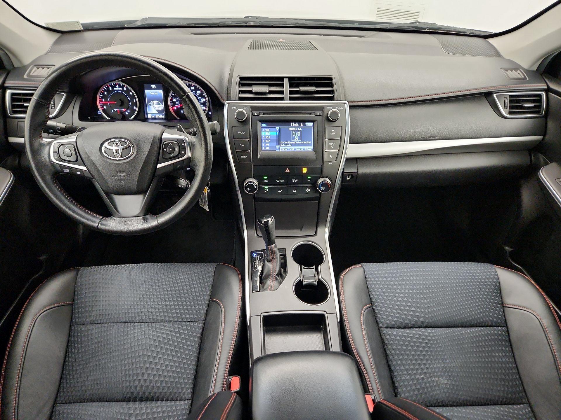 Thumbnail: 2015 Toyota Camry - 9