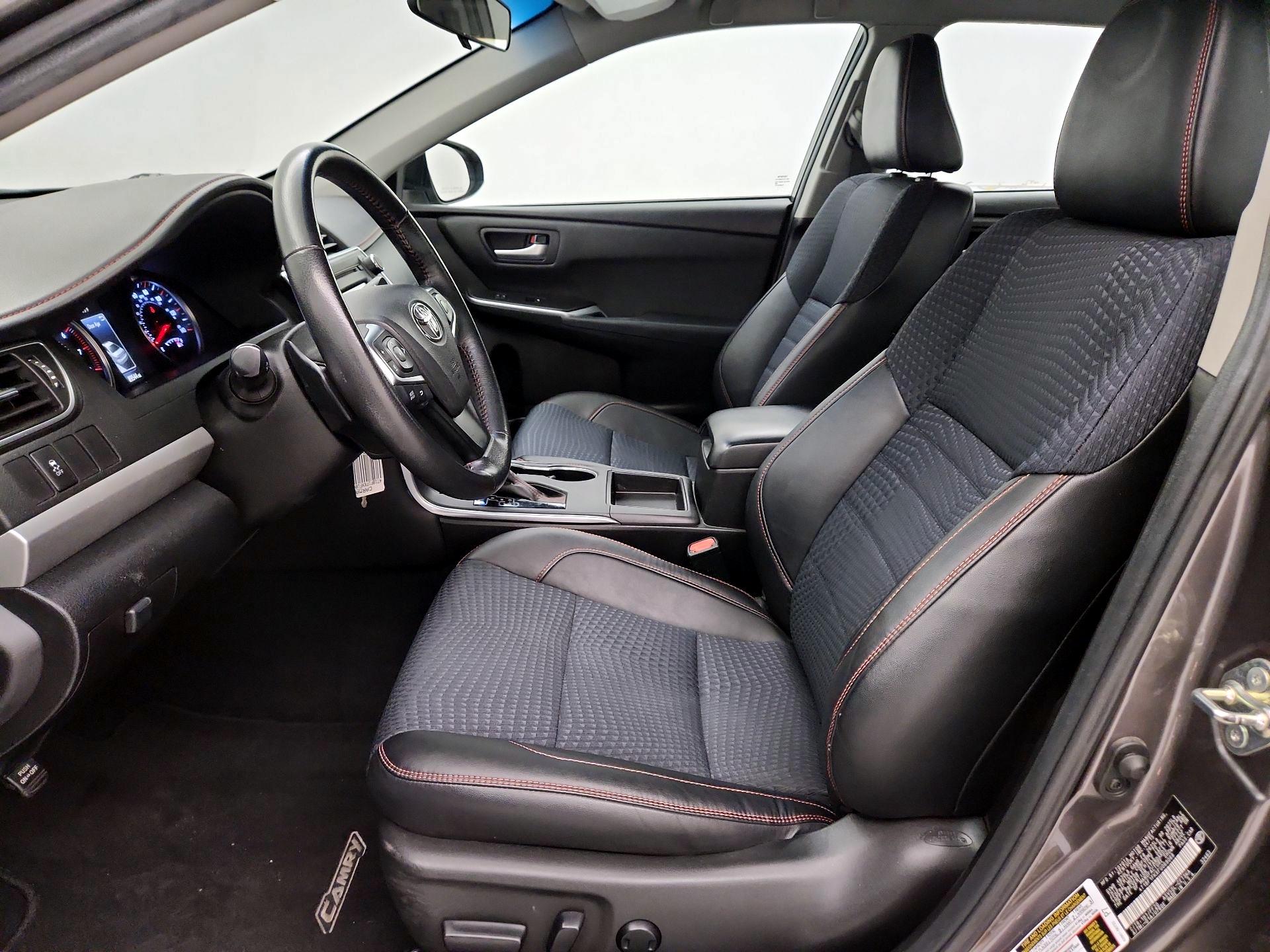 Thumbnail: 2015 Toyota Camry - 11