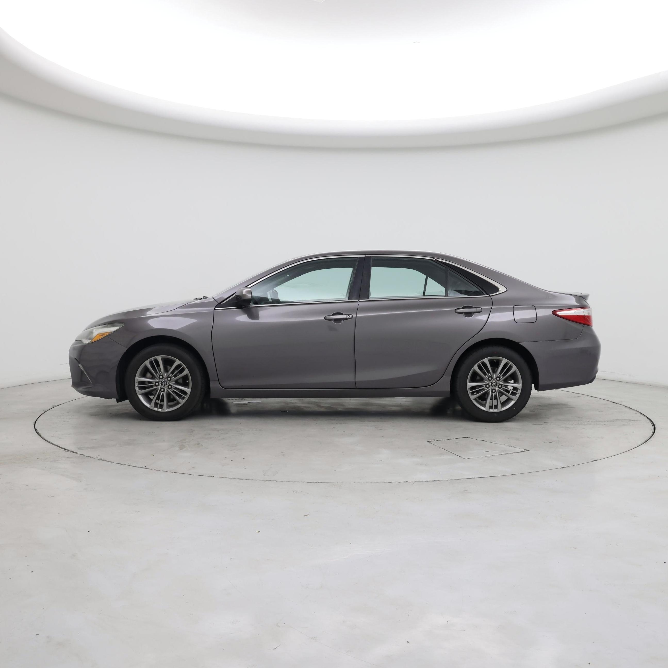 Thumbnail: 2015 Toyota Camry - 3