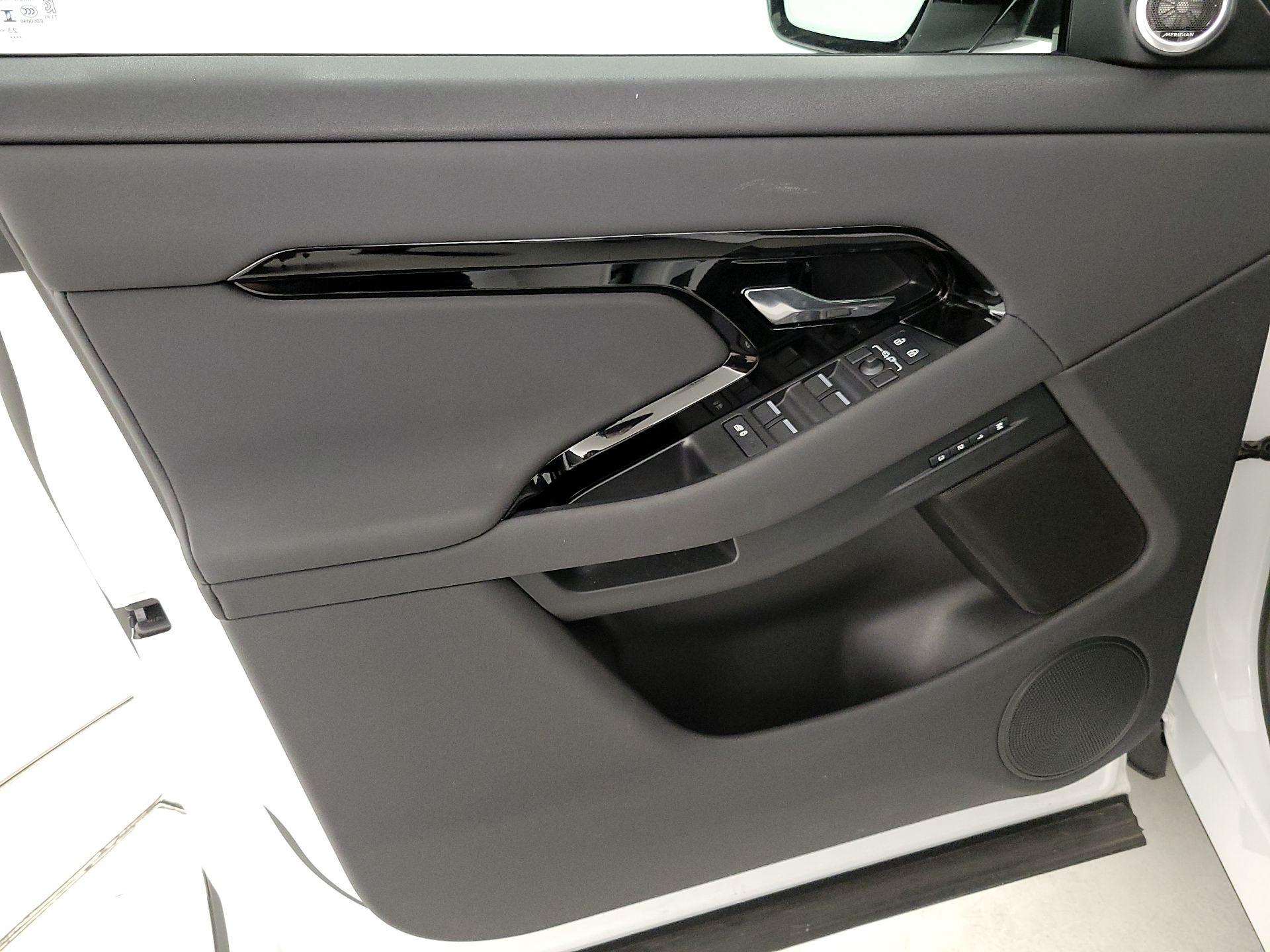 Thumbnail: 2024 Land Rover Range Rover Evoque - 12