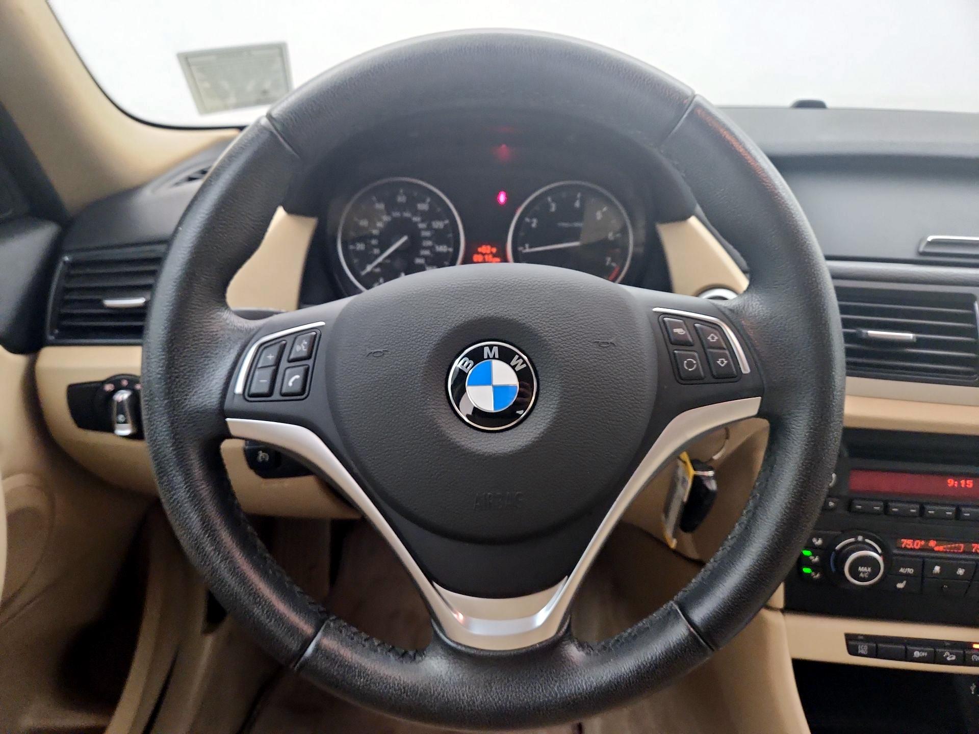 Thumbnail: 2014 BMW X1 - 10