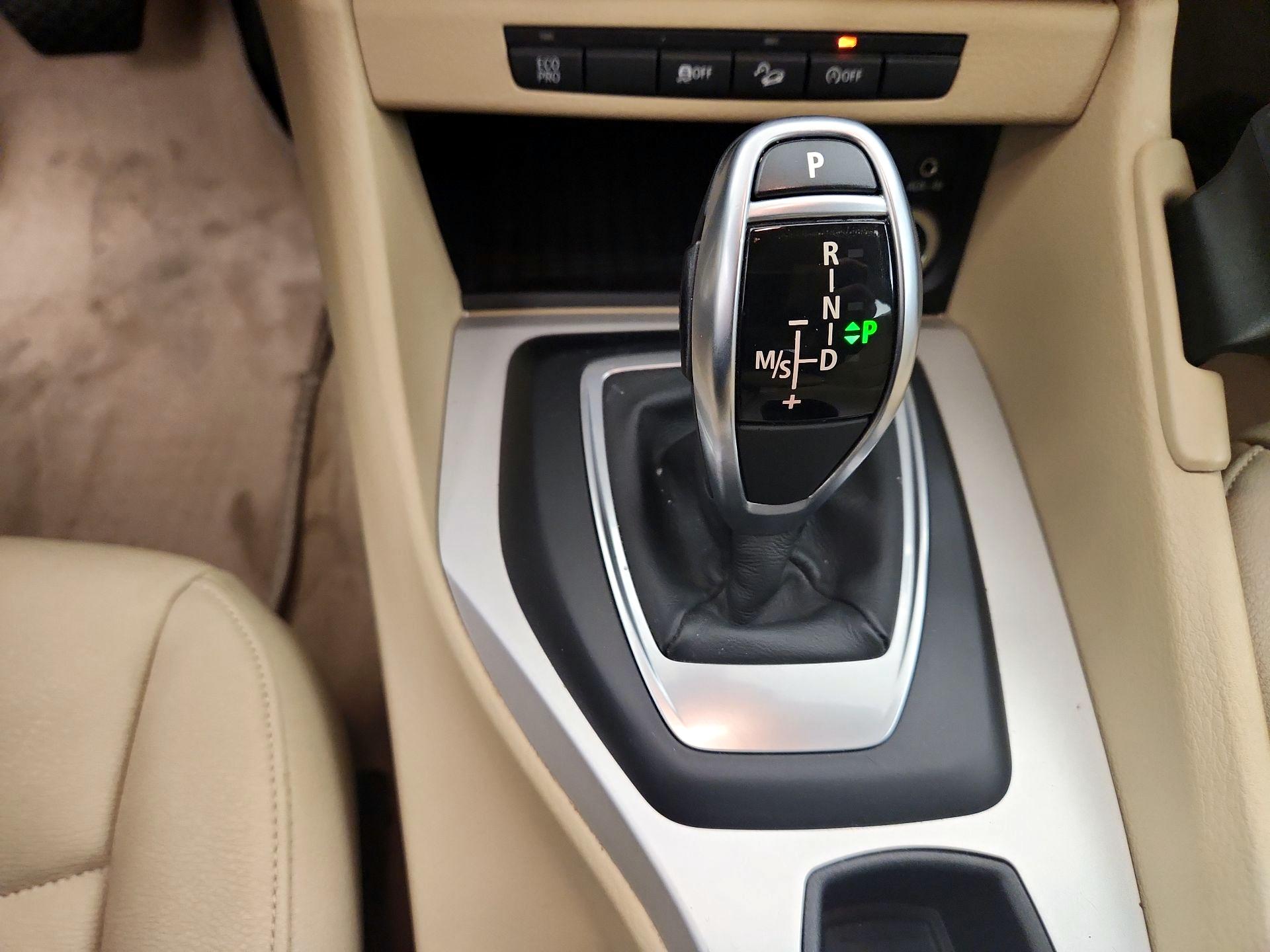 Thumbnail: 2014 BMW X1 - 16