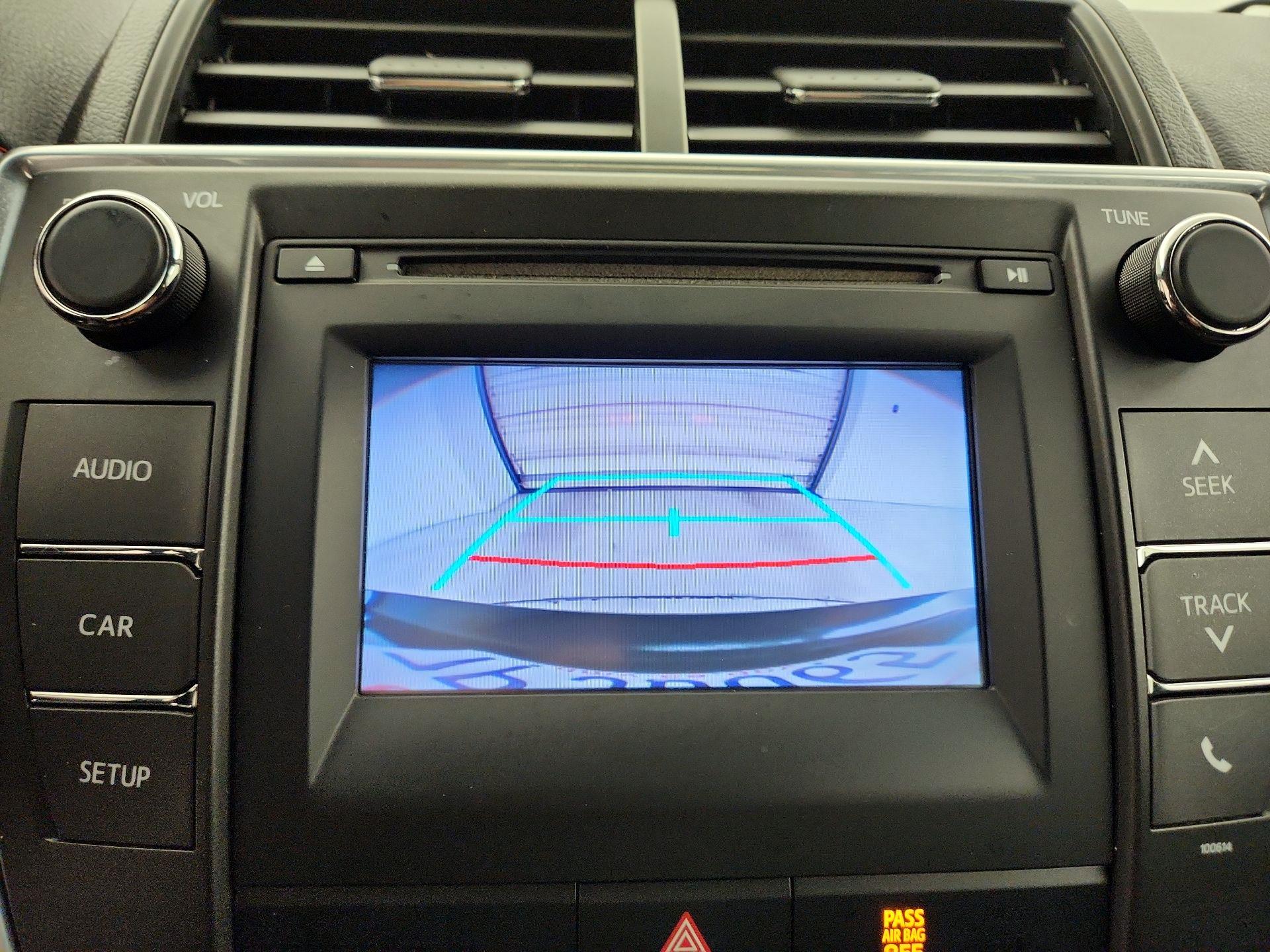 Thumbnail: 2016 Toyota Camry - 11