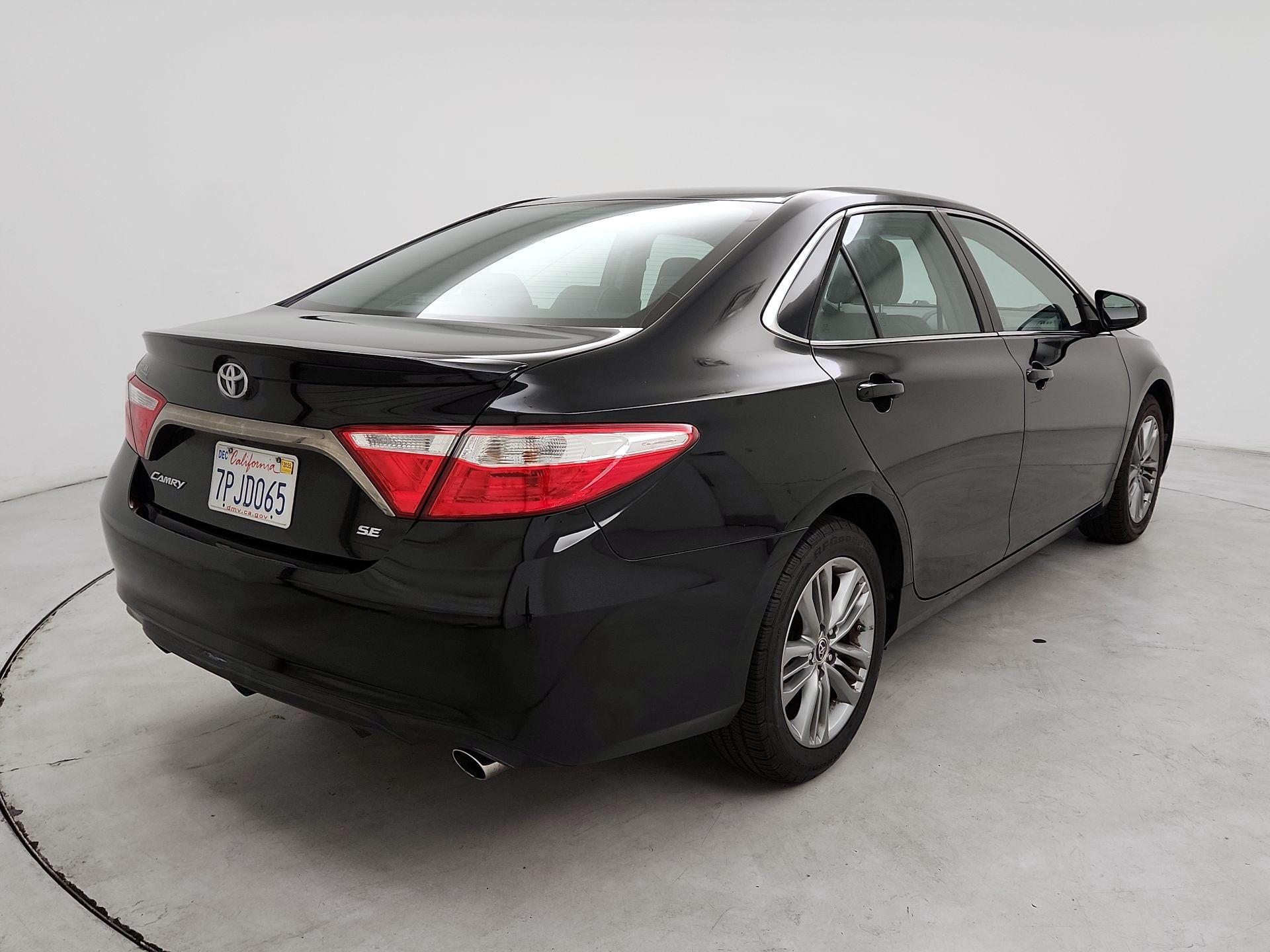 Thumbnail: 2016 Toyota Camry - 5