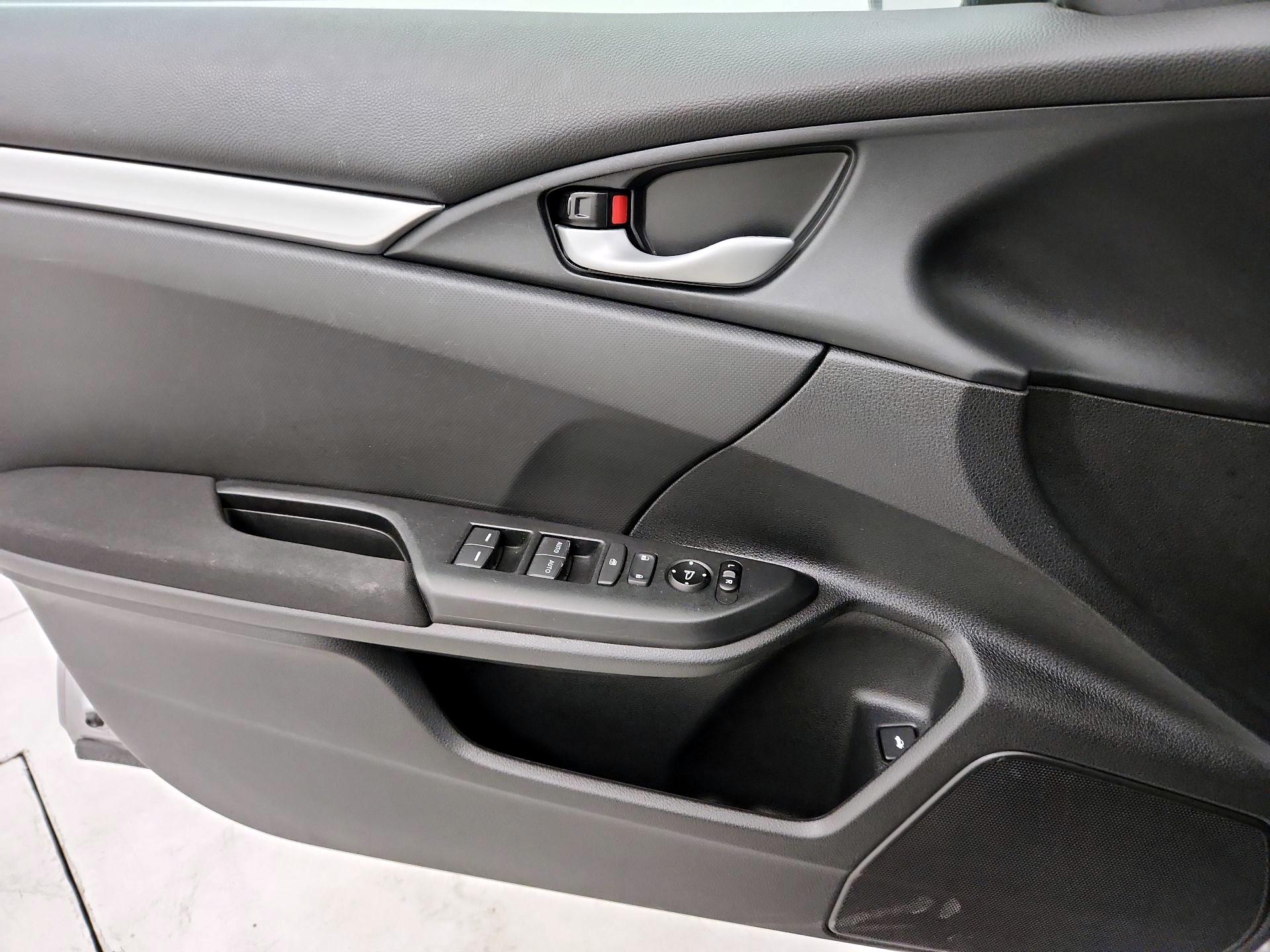 Thumbnail: 2020 Honda Civic - 10